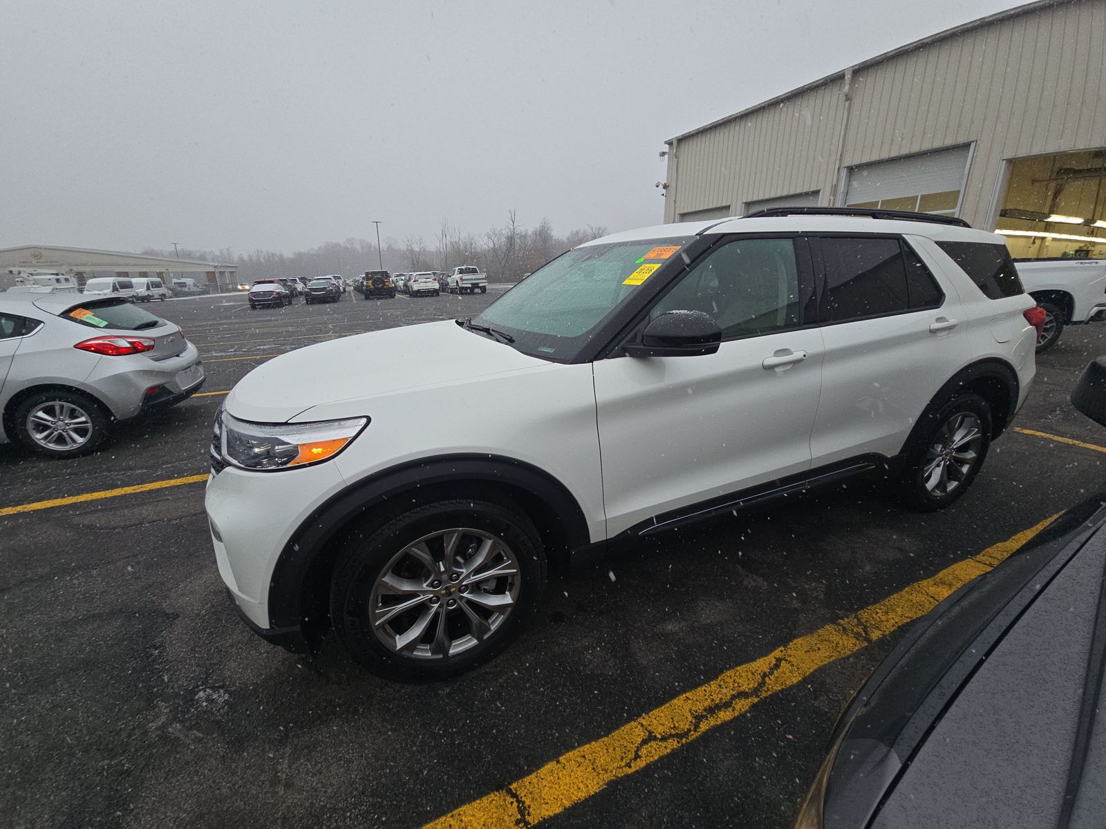 2023 Ford Explorer XLT AWD
