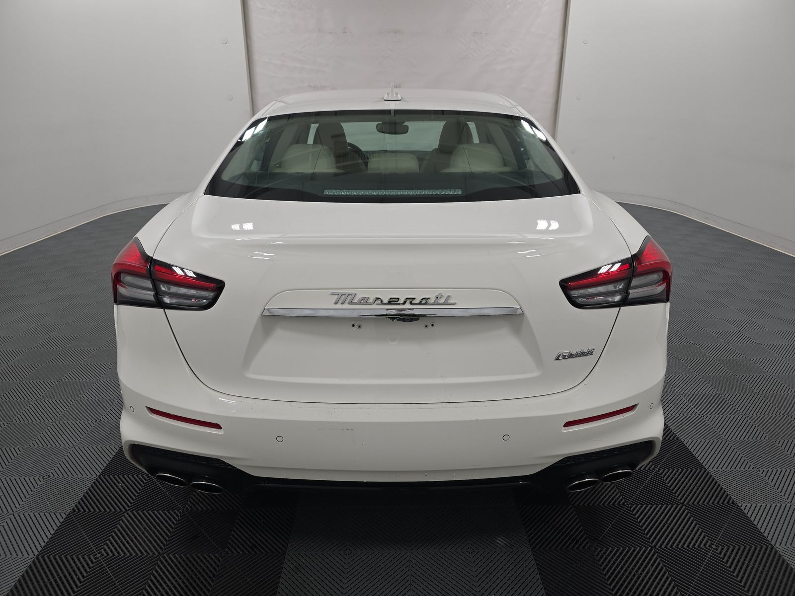 2022 Maserati Ghibli Modena FWD