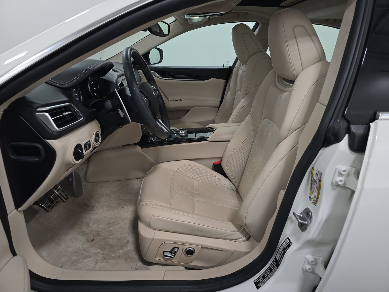 2022 Maserati Ghibli Modena FWD