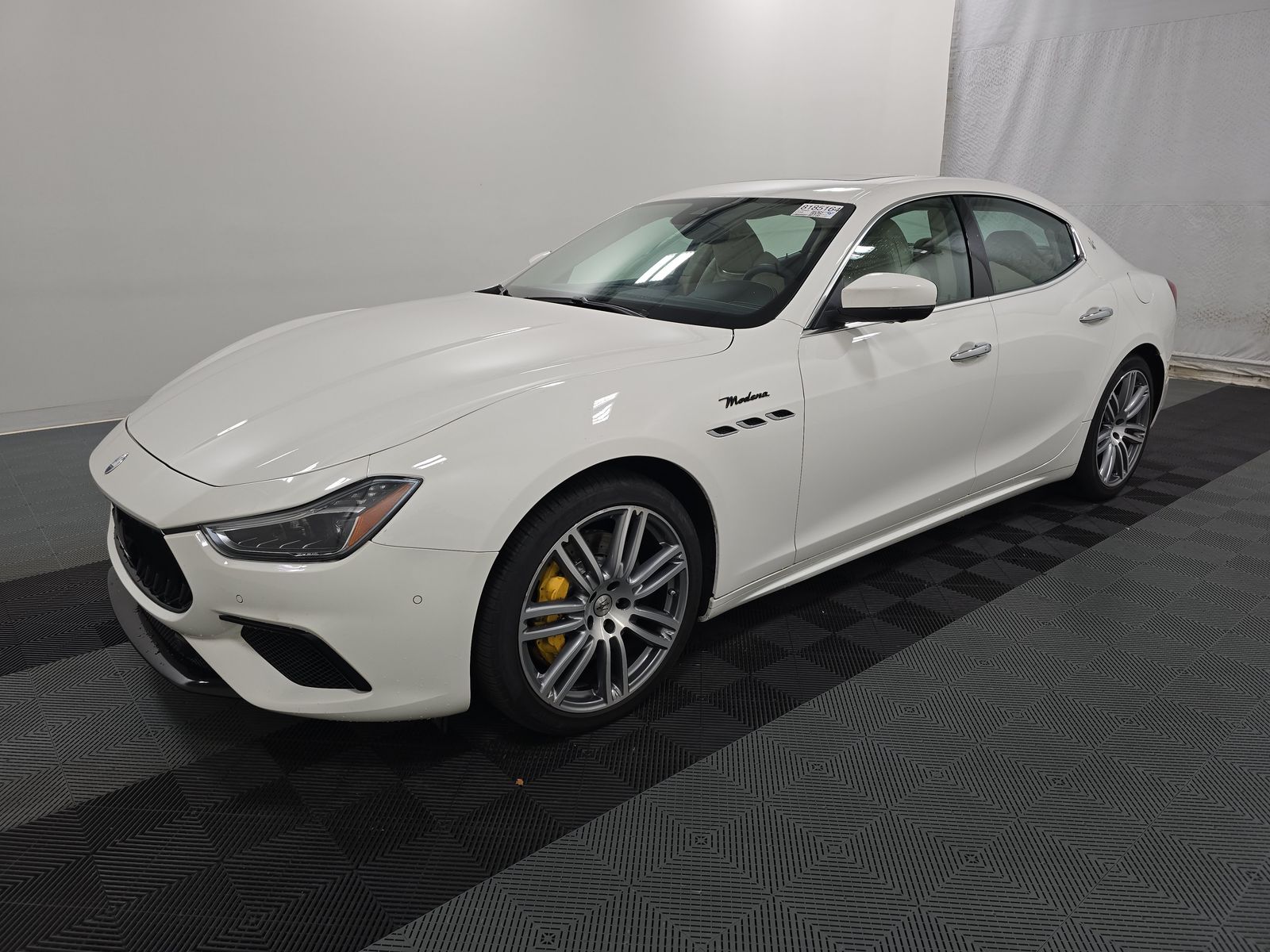 2022 Maserati Ghibli Modena FWD