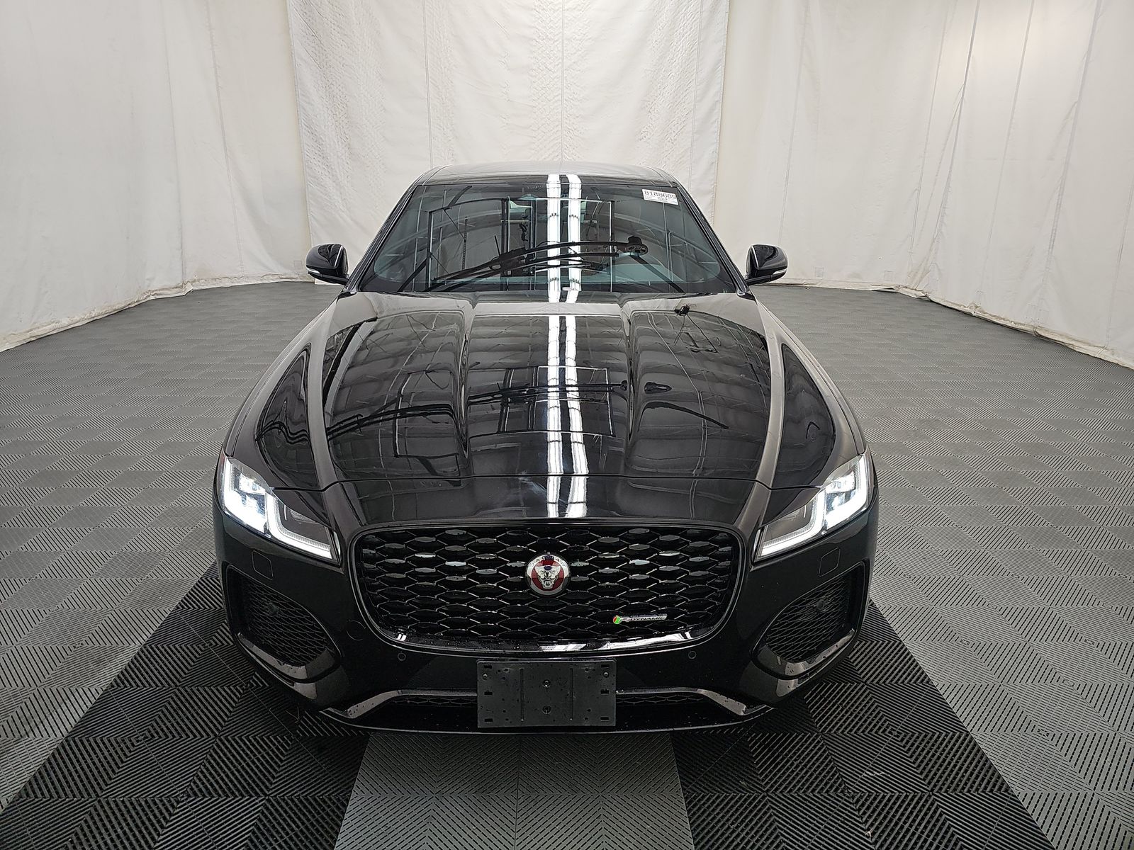 2022 Jaguar XF R-Dynamic SE AWD