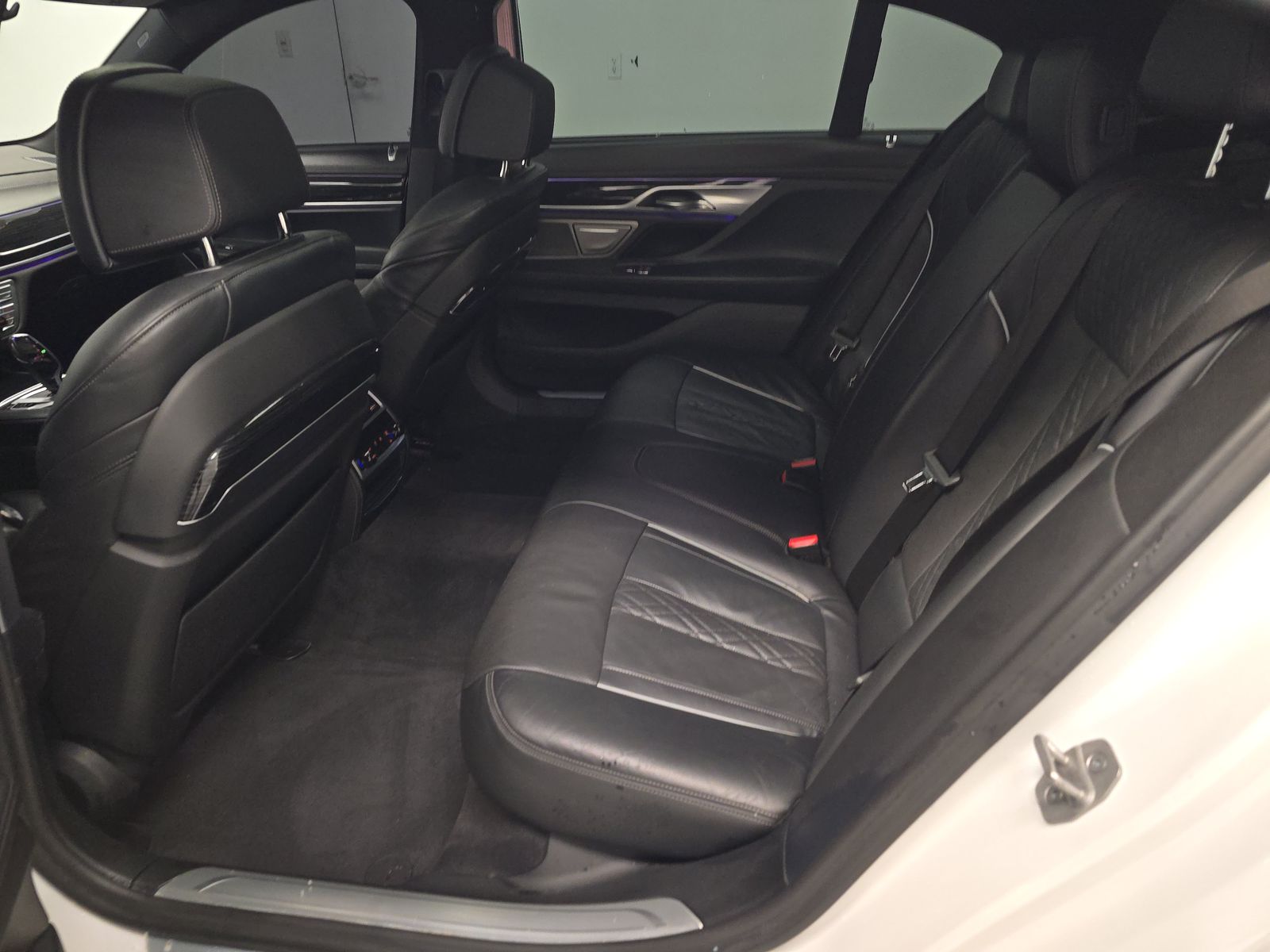 2022 BMW 7 Series 750i xDrive AWD