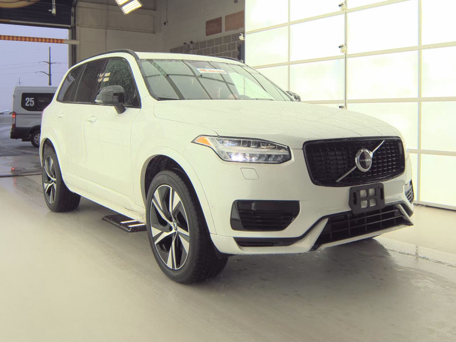 2022 Volvo XC90 Recharge T8 R-Design AWD