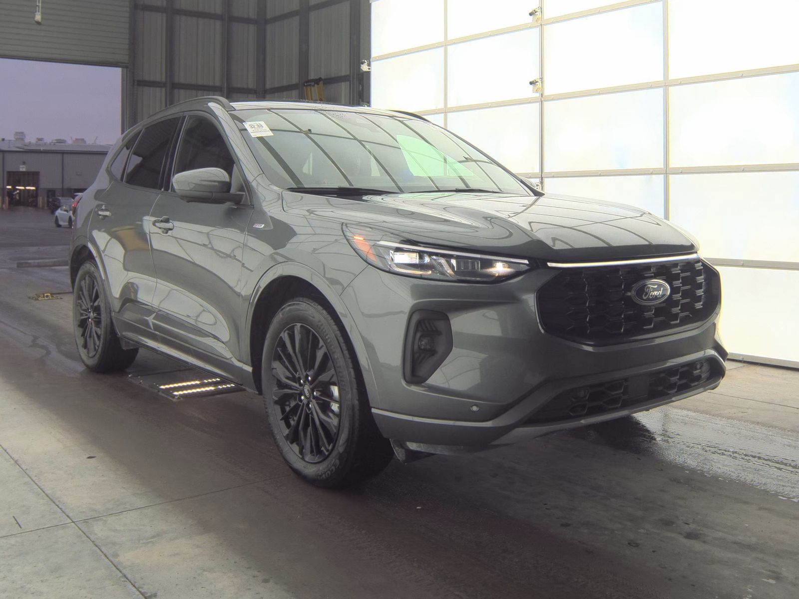 2025 Ford Escape Hybrid ST-Line Elite AWD