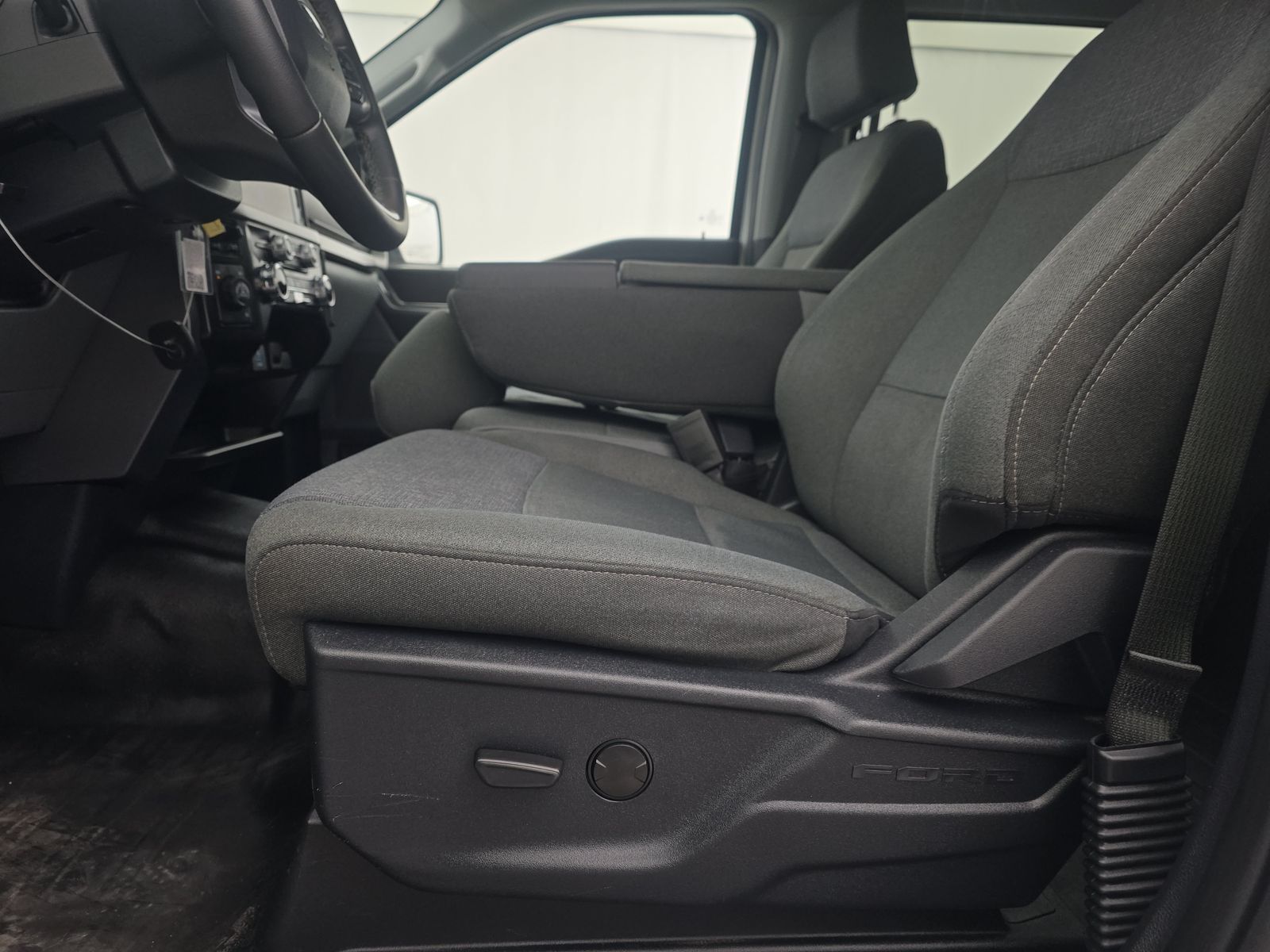 2024 Ford F-150 XLT AWD