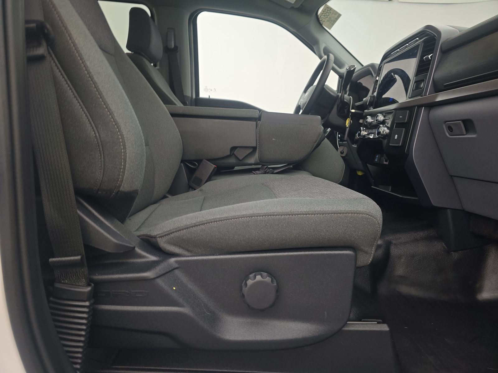 2024 Ford F-150 XLT AWD