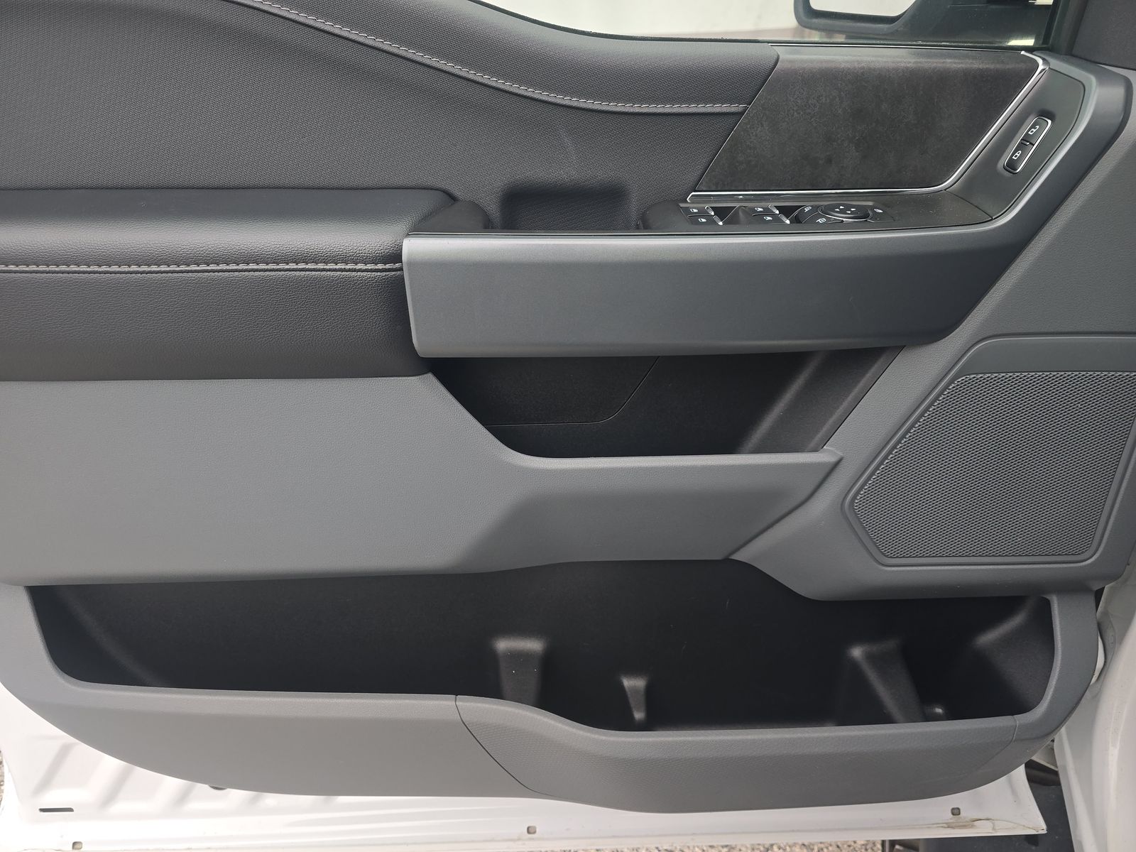 2024 Ford F-150 XLT AWD