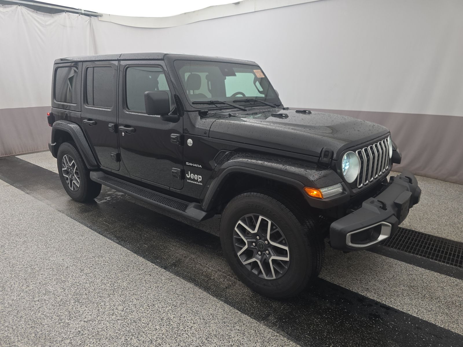 2024 Jeep Wrangler Sahara AWD