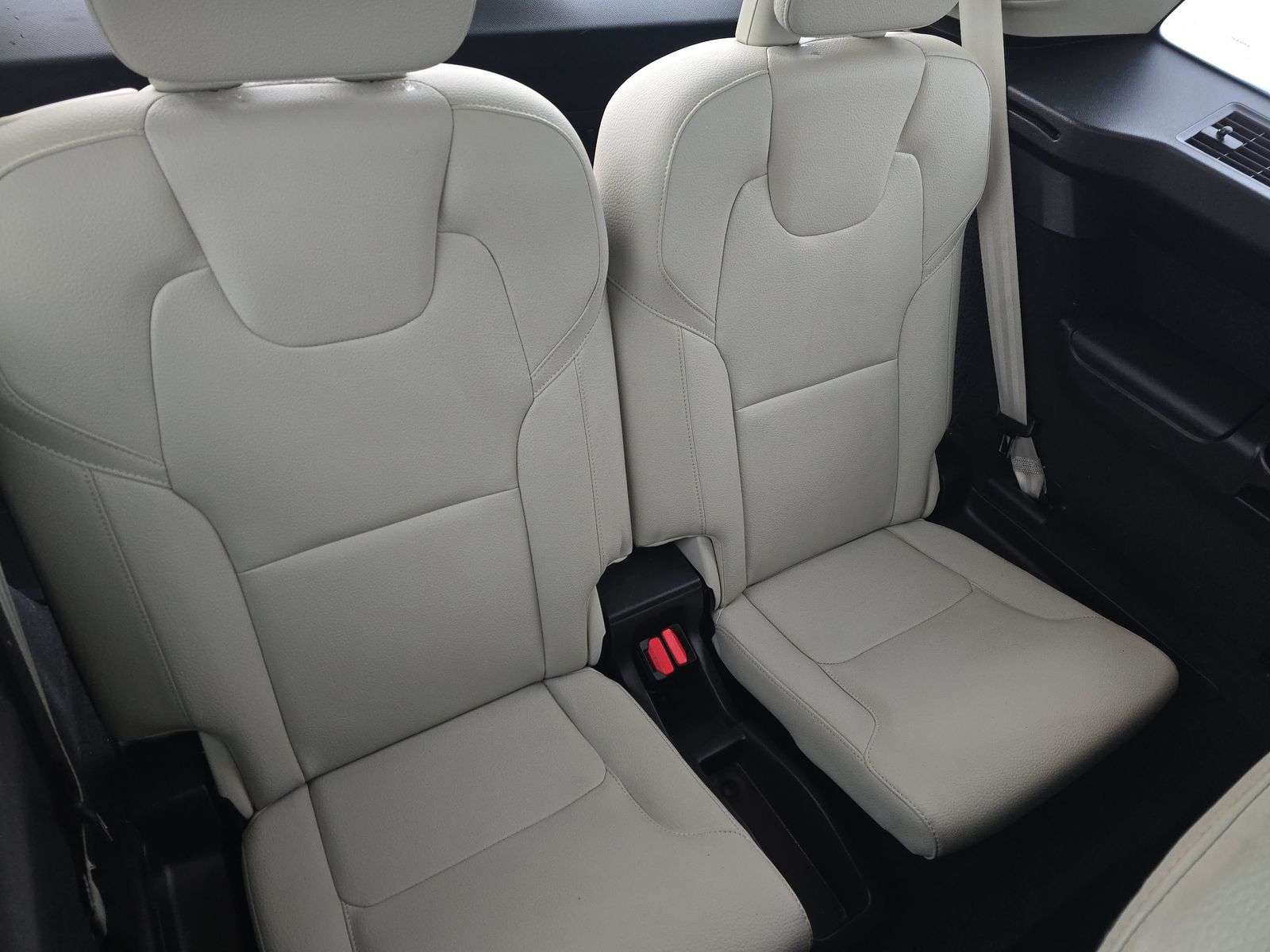 2022 Volvo XC90 Recharge T8 Inscription Expression AWD