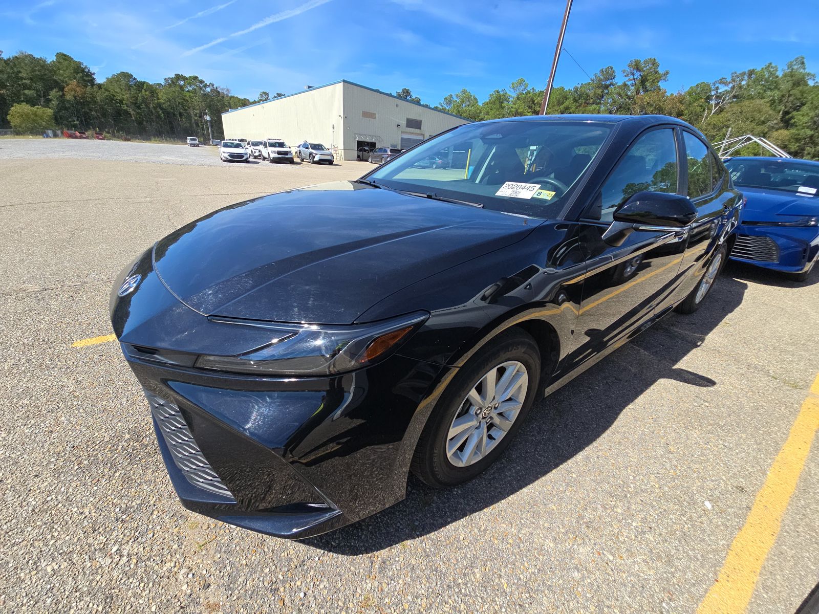 2025 Toyota Camry LE FWD