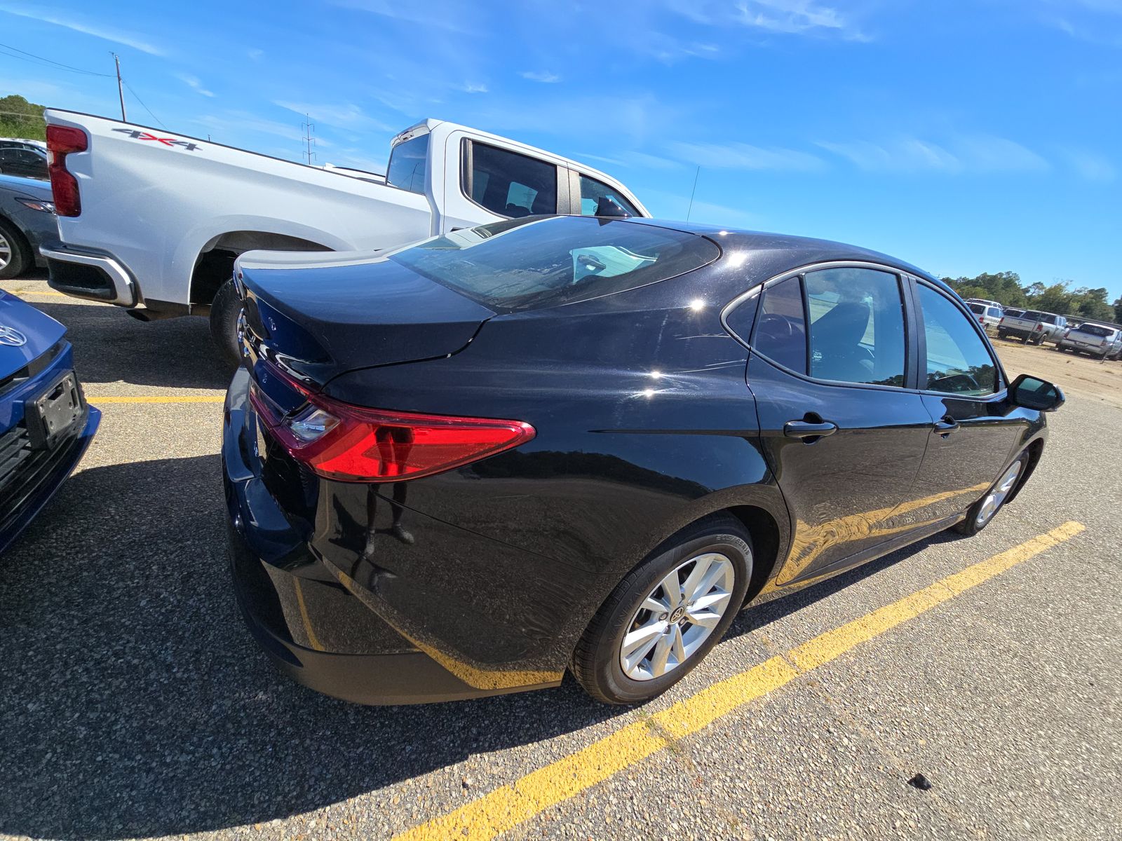2025 Toyota Camry LE FWD