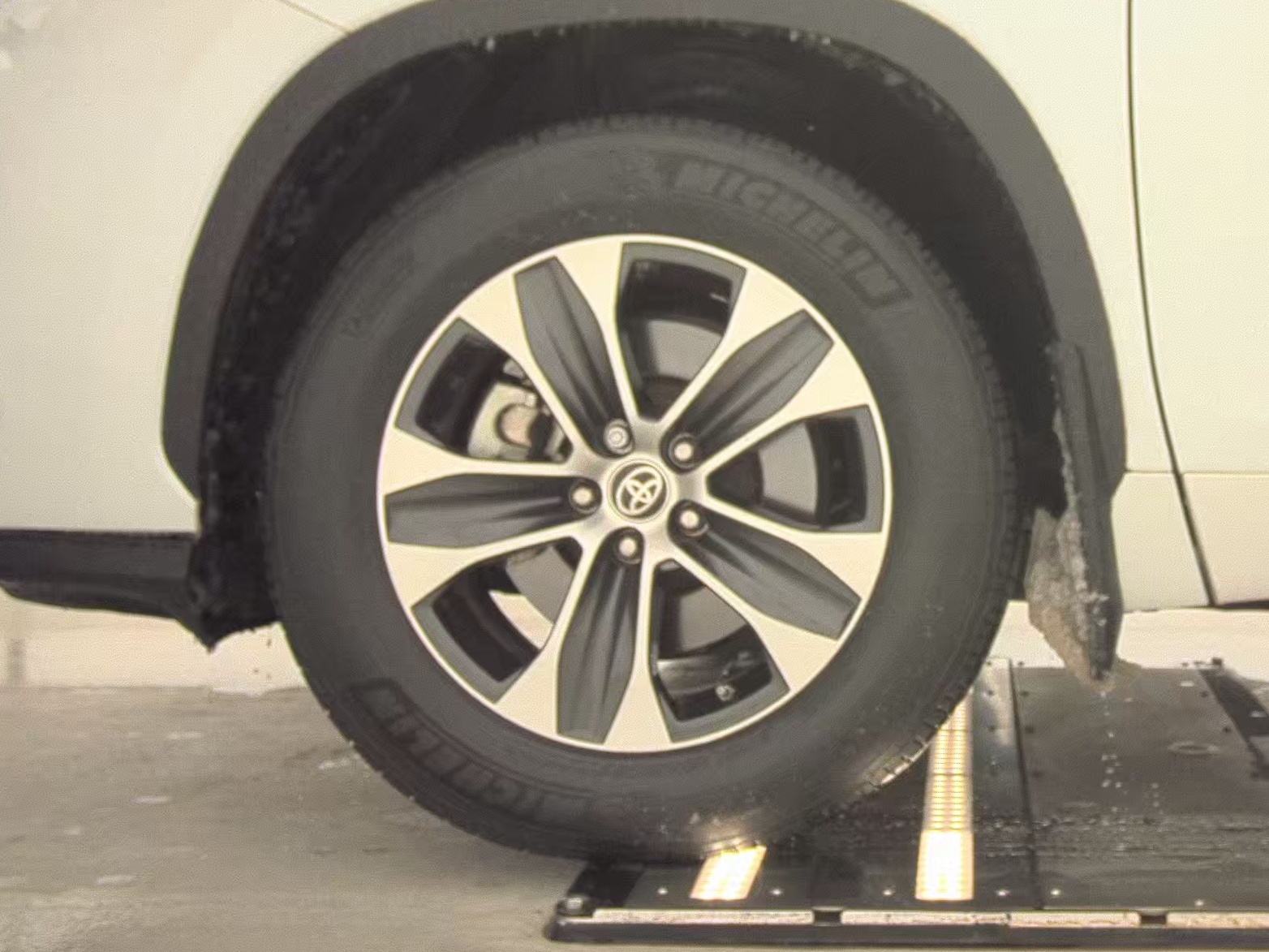 2022 Toyota Highlander XLE AWD