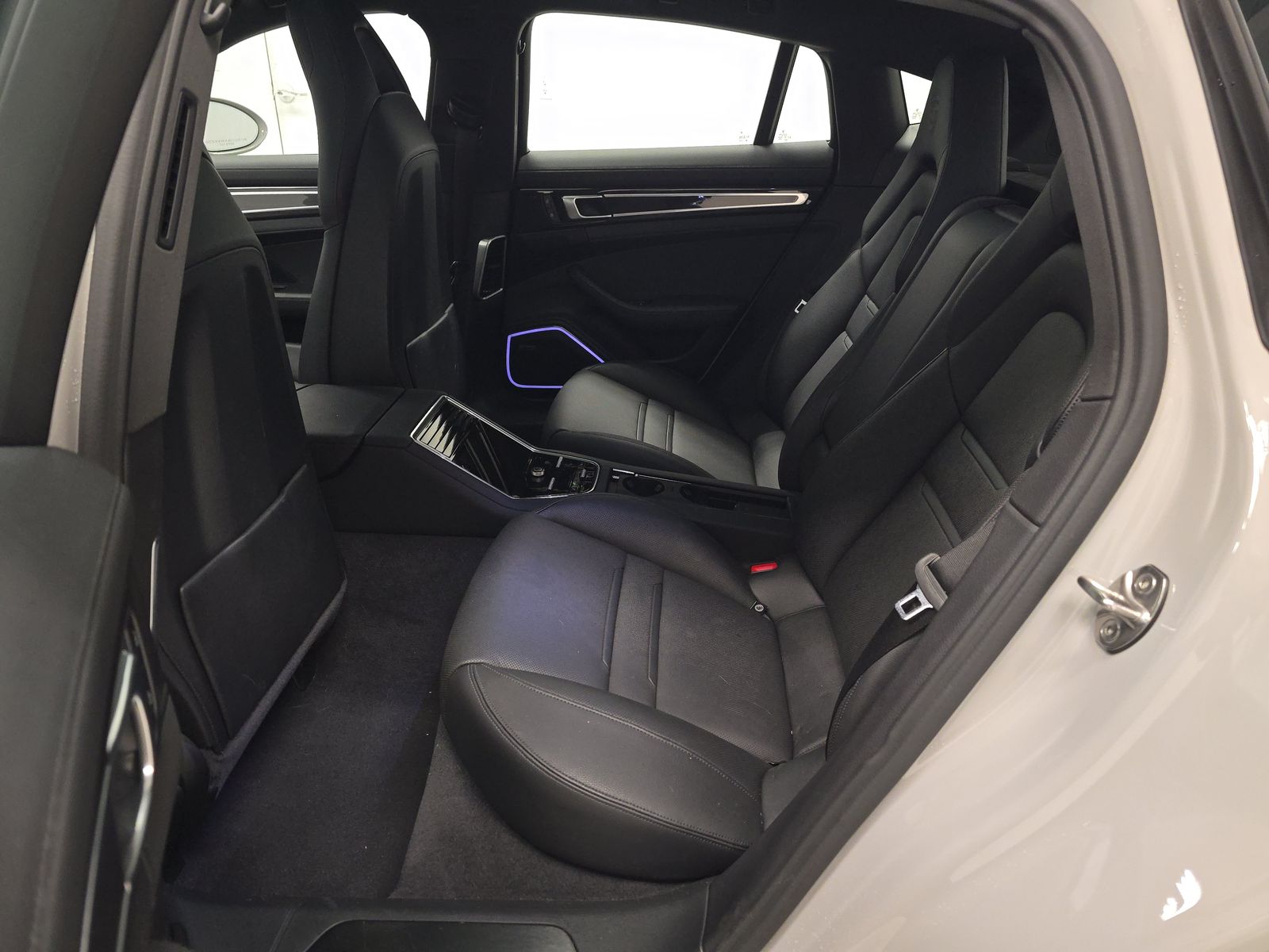 2023 Porsche Panamera Platinum Edition RWD