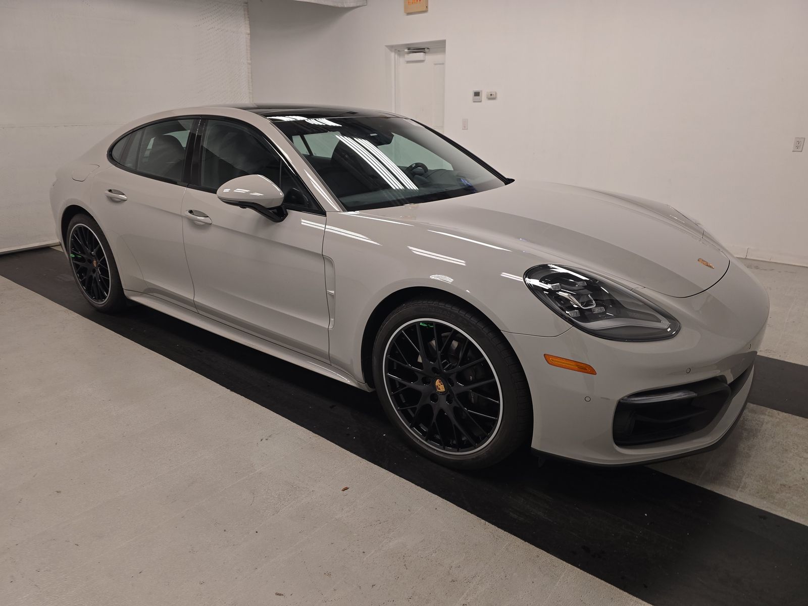 2023 Porsche Panamera Platinum Edition RWD