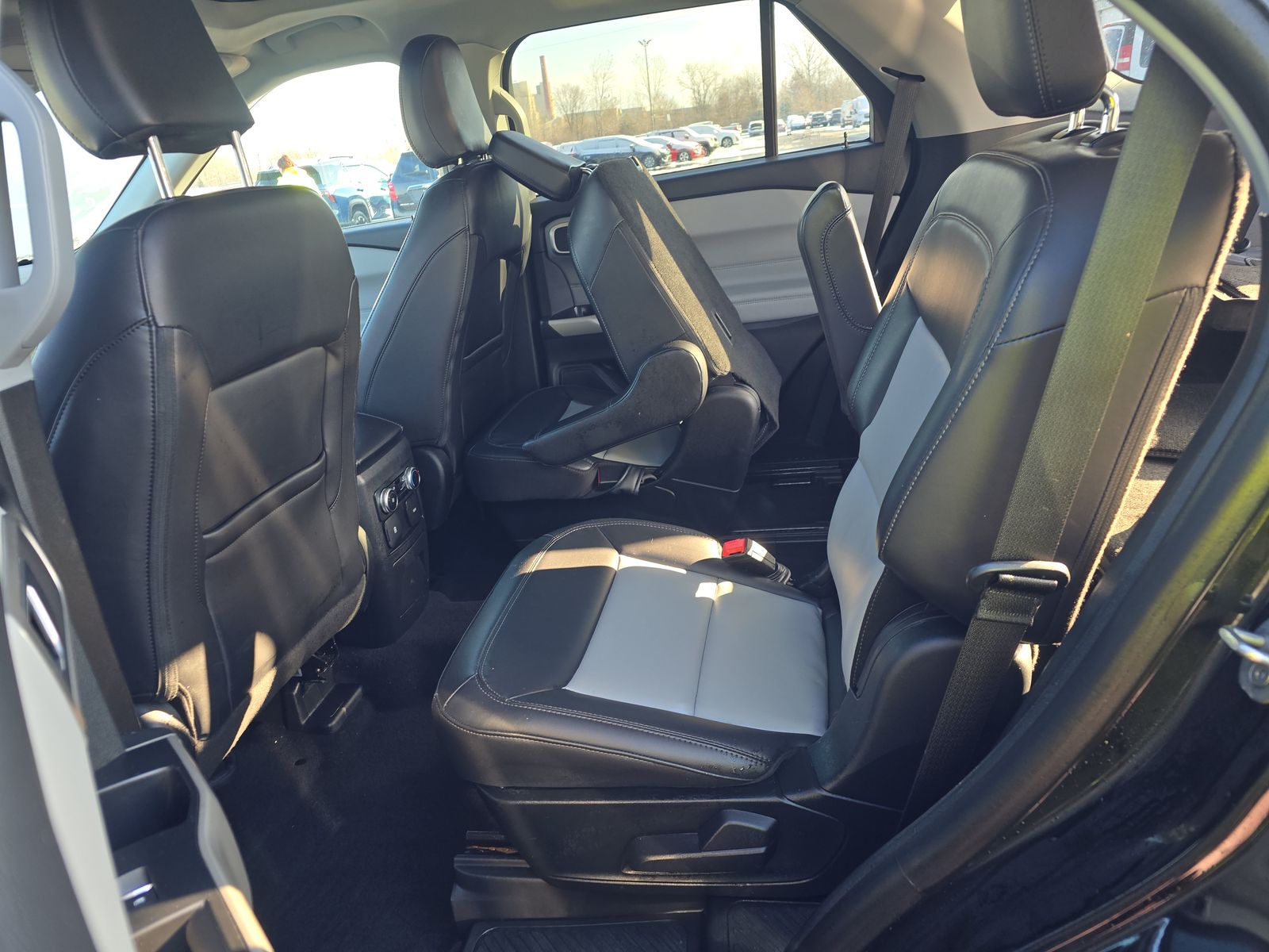 2023 Ford Explorer XLT AWD