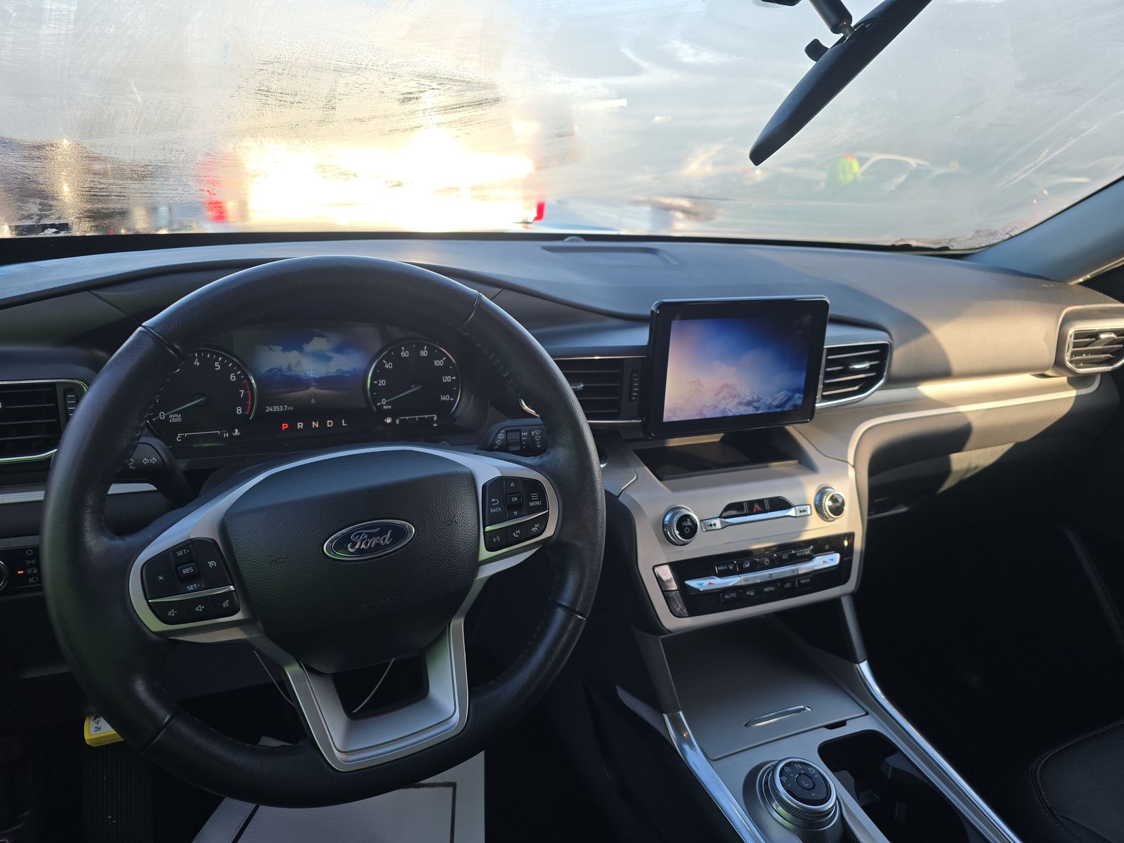 2023 Ford Explorer XLT AWD