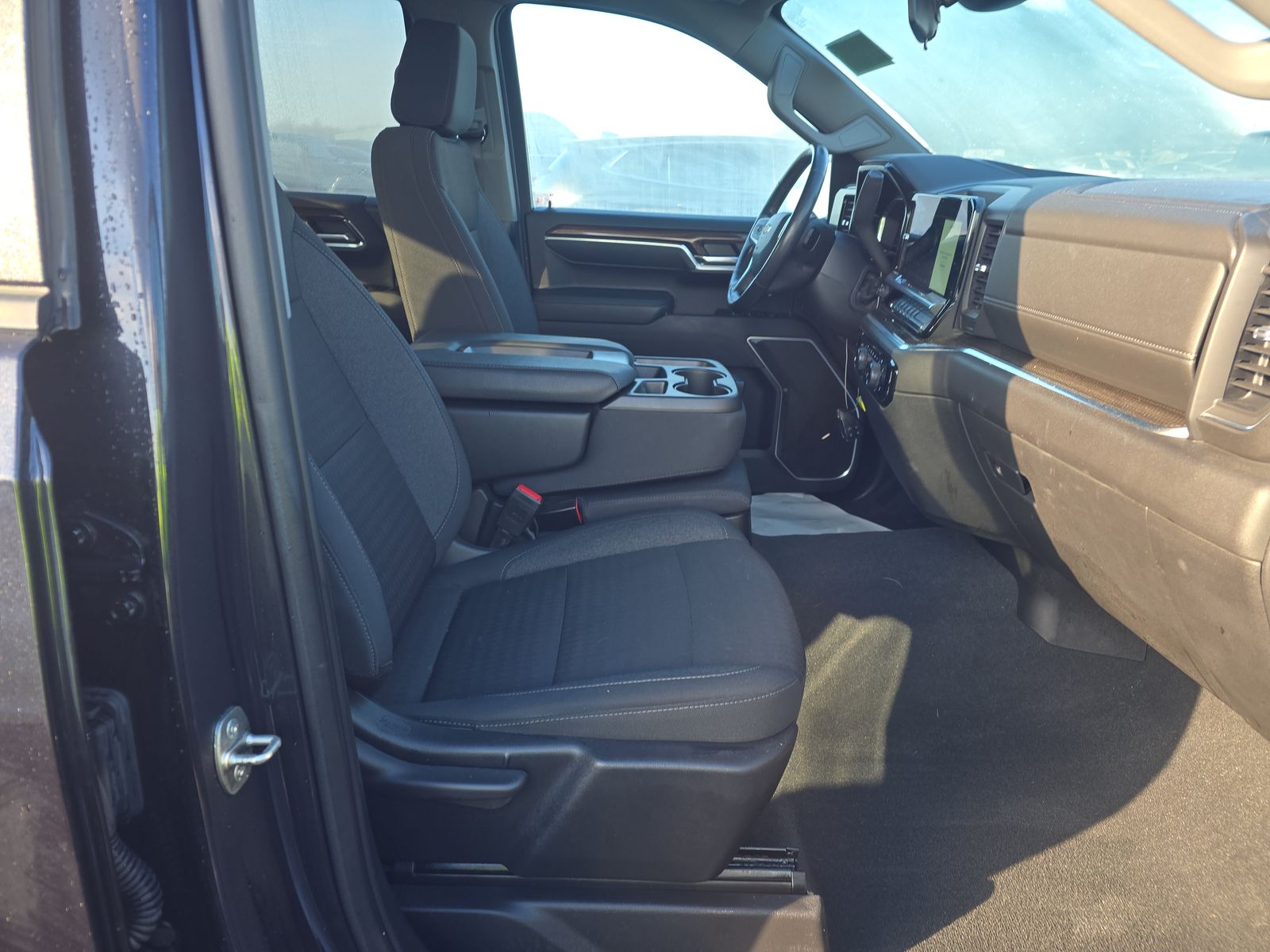 2022 Chevrolet Silverado 1500 LT AWD