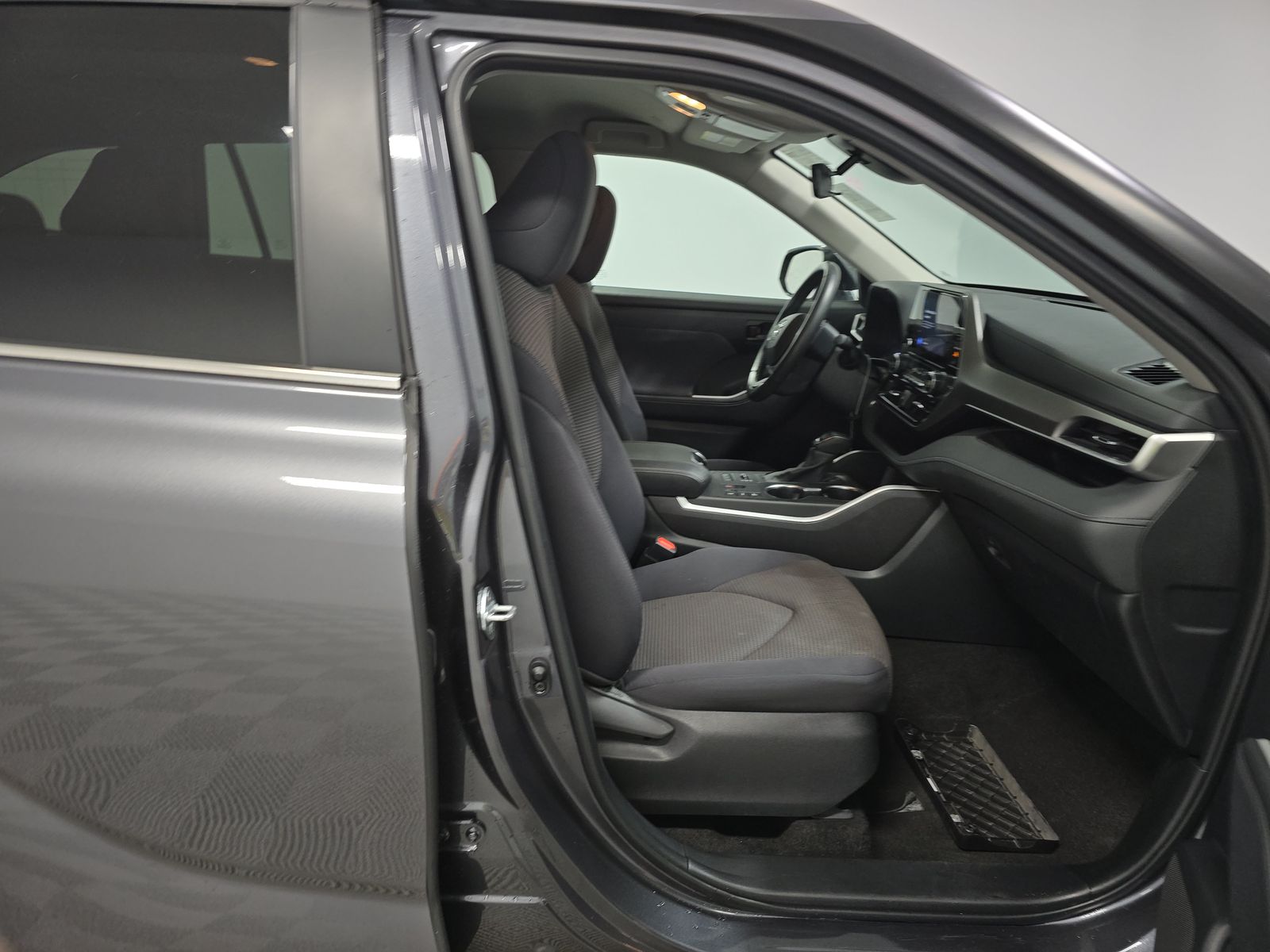 2024 Toyota Highlander LE AWD