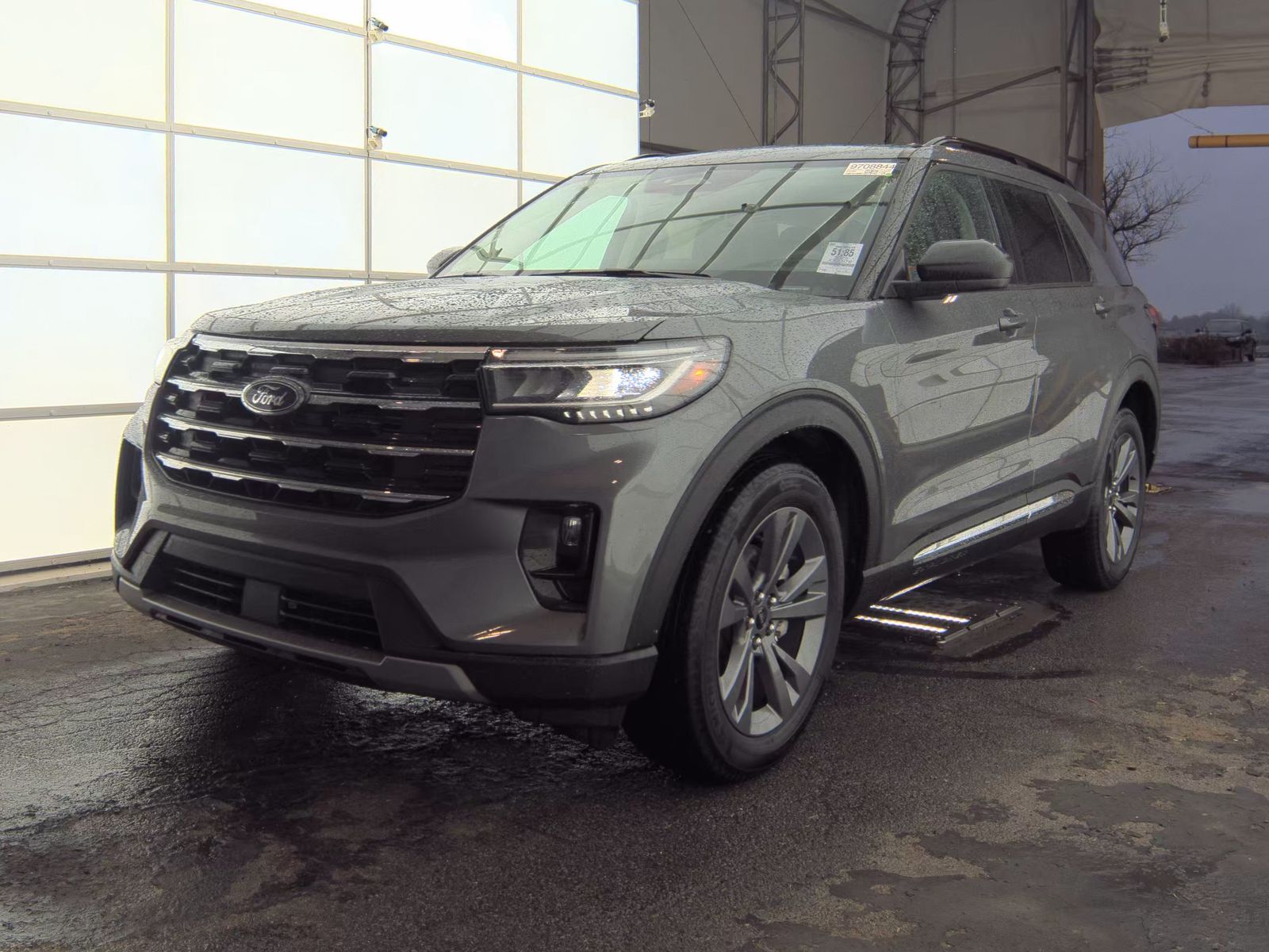 2025 Ford Explorer Active AWD