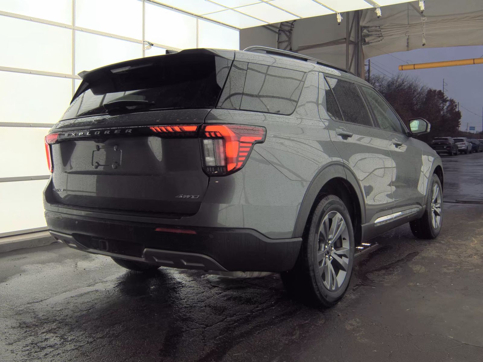 2025 Ford Explorer Active AWD