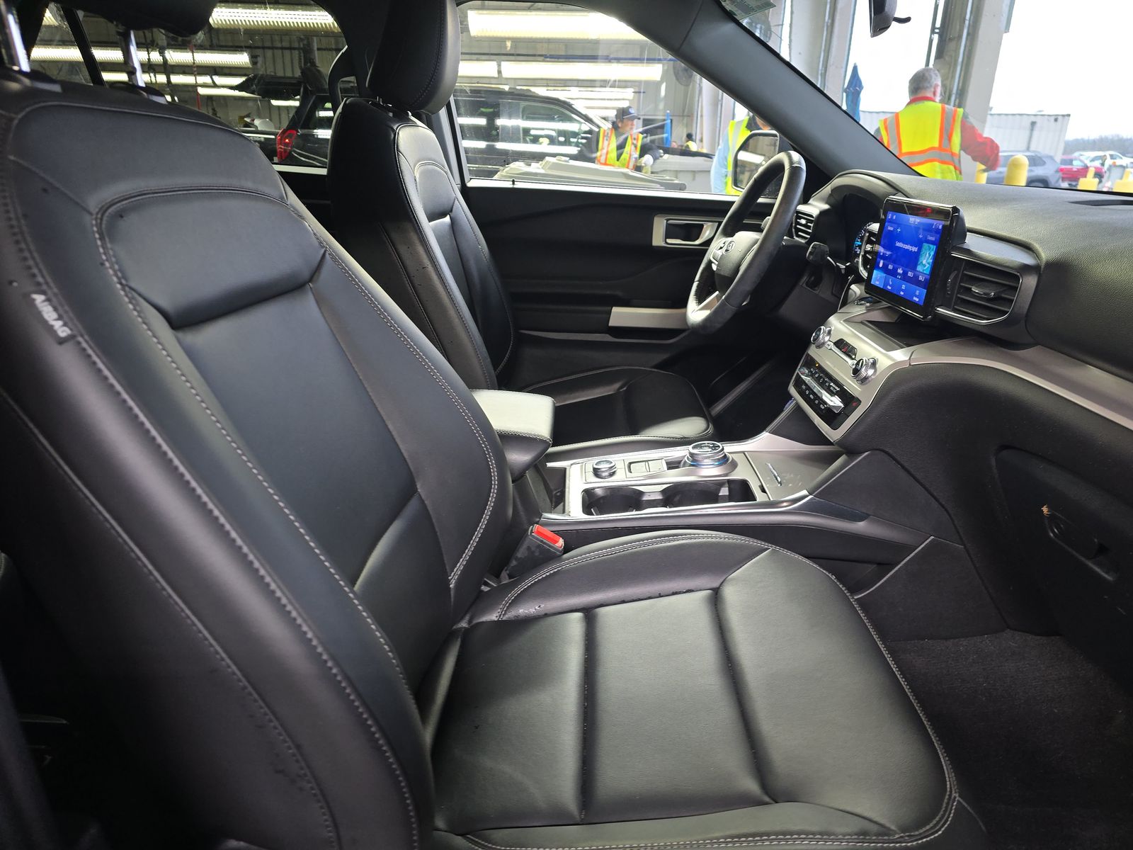 2023 Ford Explorer XLT AWD