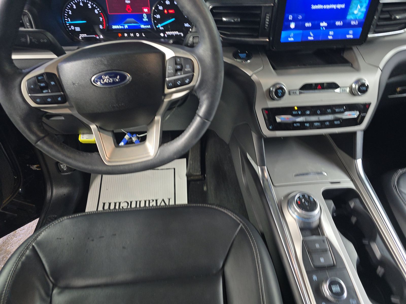 2023 Ford Explorer XLT AWD