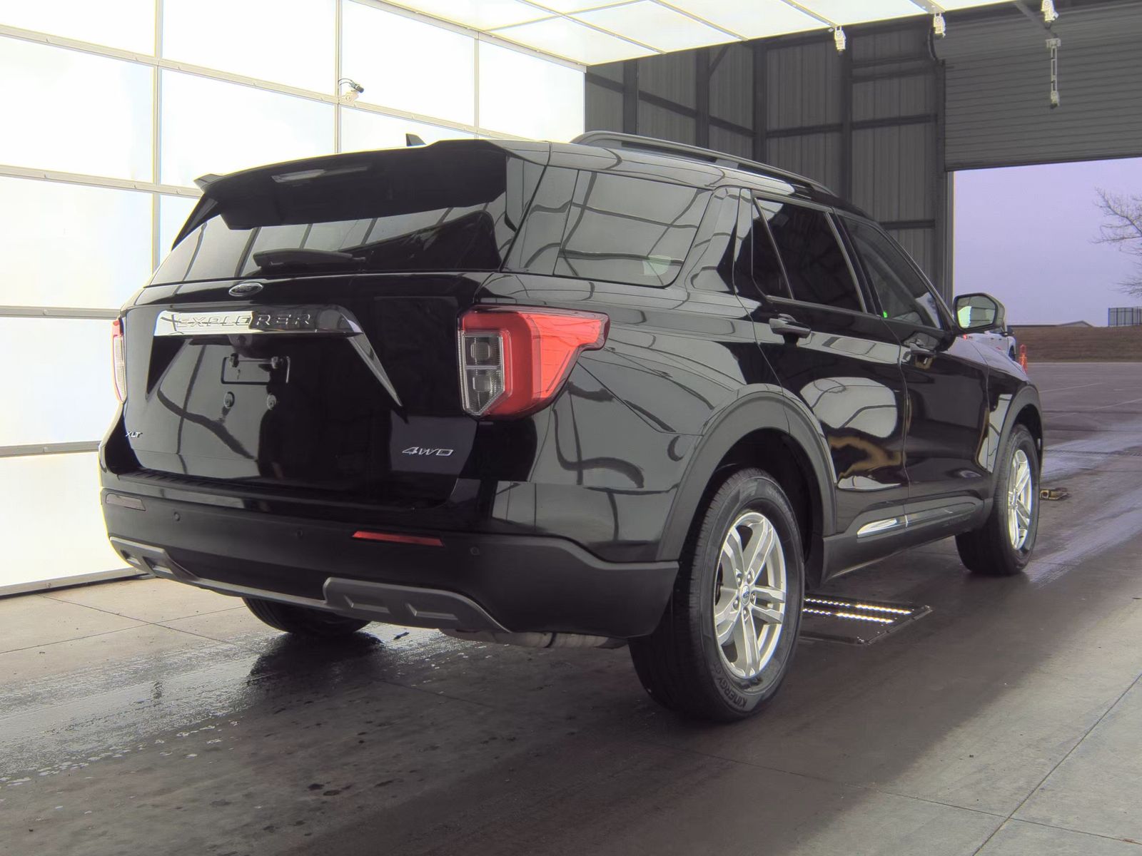 2023 Ford Explorer XLT AWD