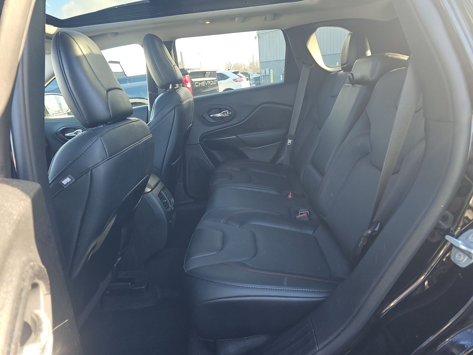 2022 Jeep Cherokee Trailhawk AWD