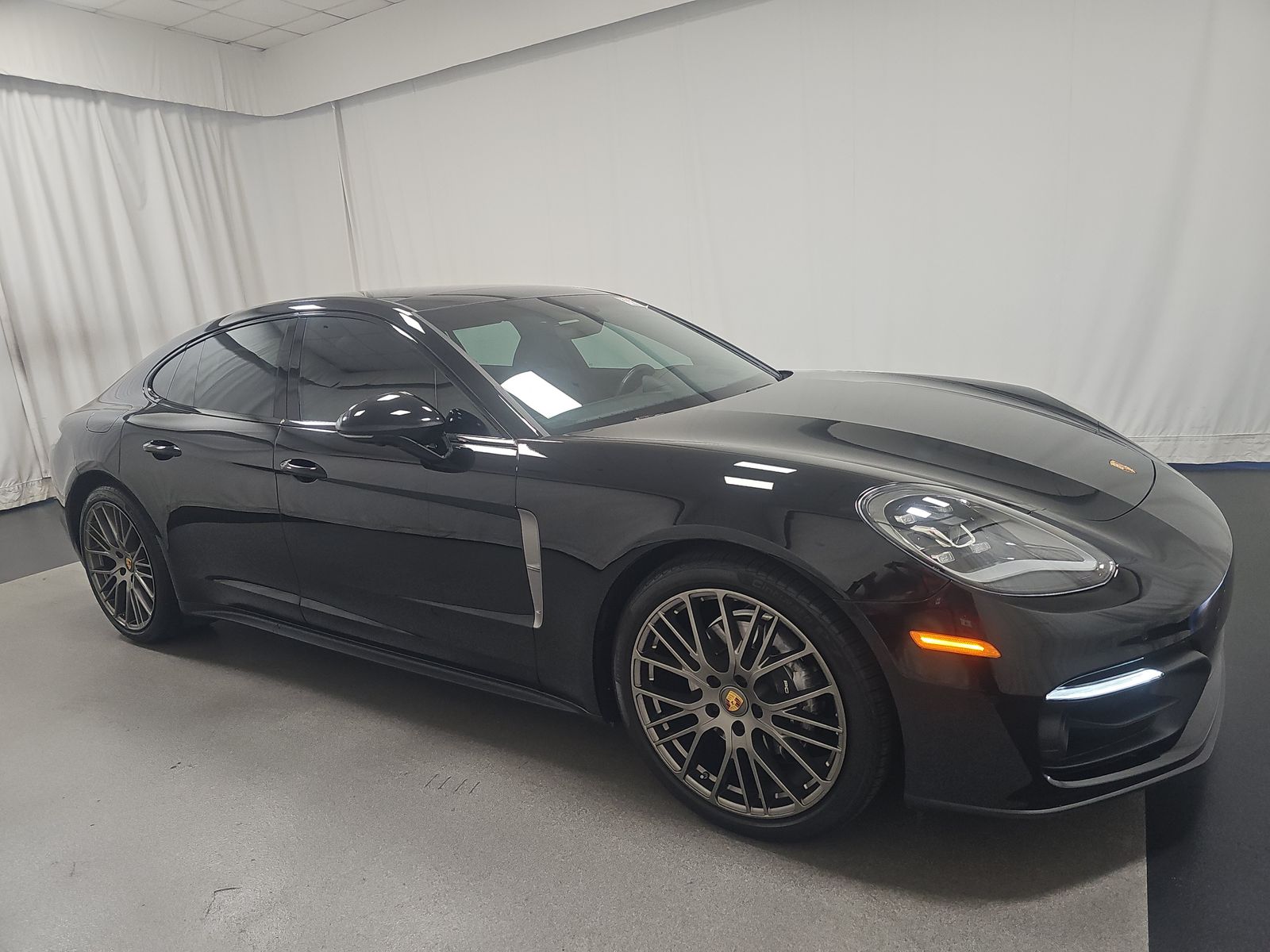 2023 Porsche Panamera Platinum Edition RWD