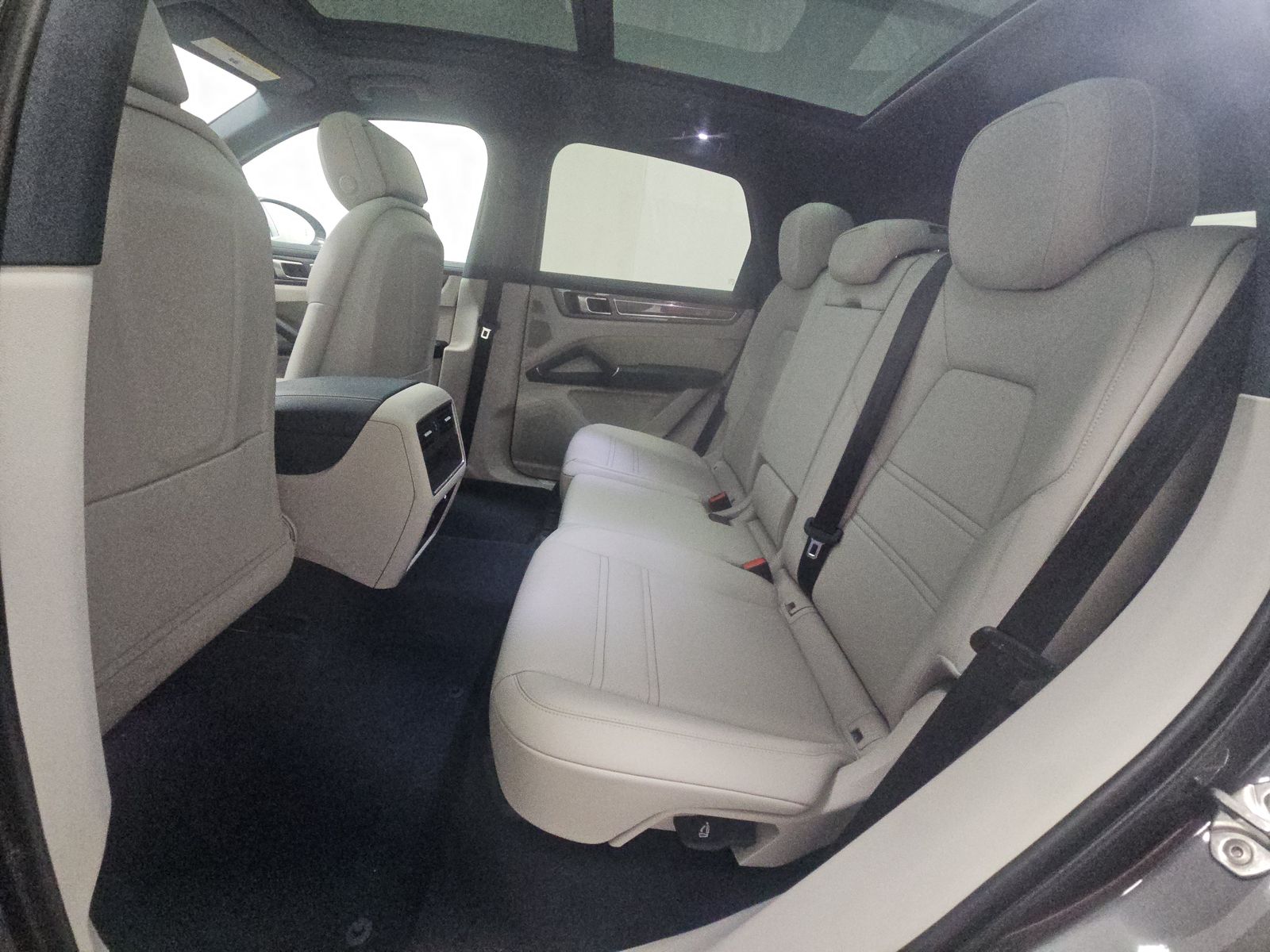 2023 Porsche Cayenne E-Hybrid AWD