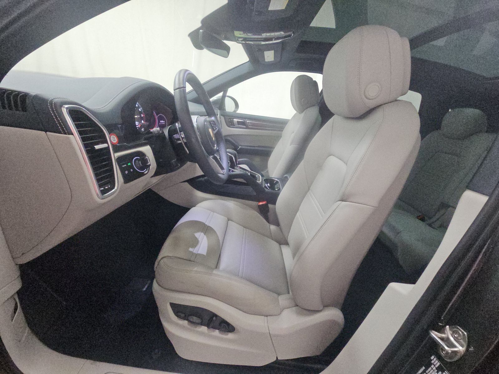 2023 Porsche Cayenne E-Hybrid AWD