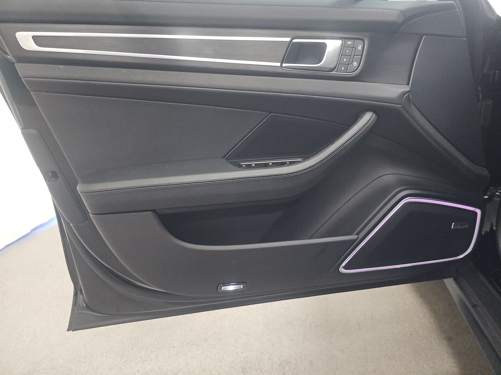 2023 Porsche Panamera Platinum Edition RWD