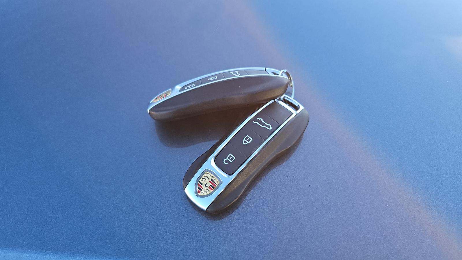 2023 Porsche Cayenne E-Hybrid AWD