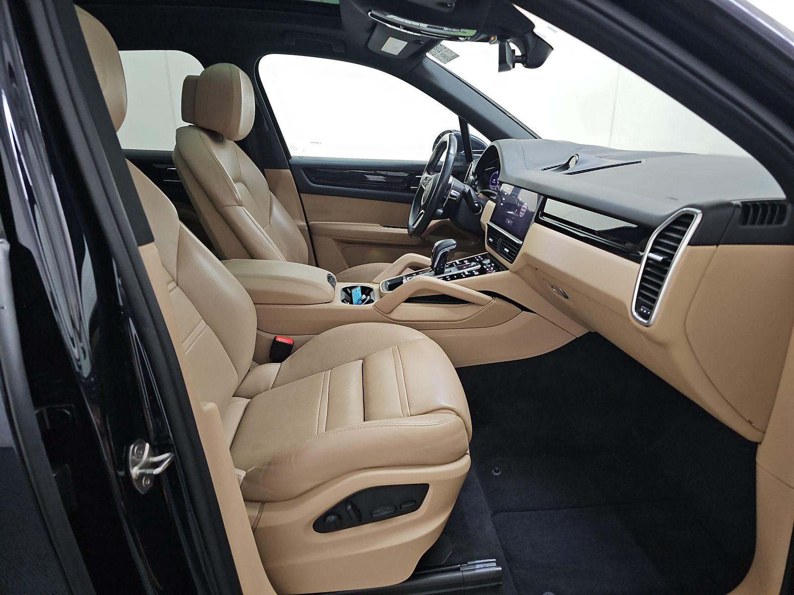 2022 Porsche Cayenne E-Hybrid AWD