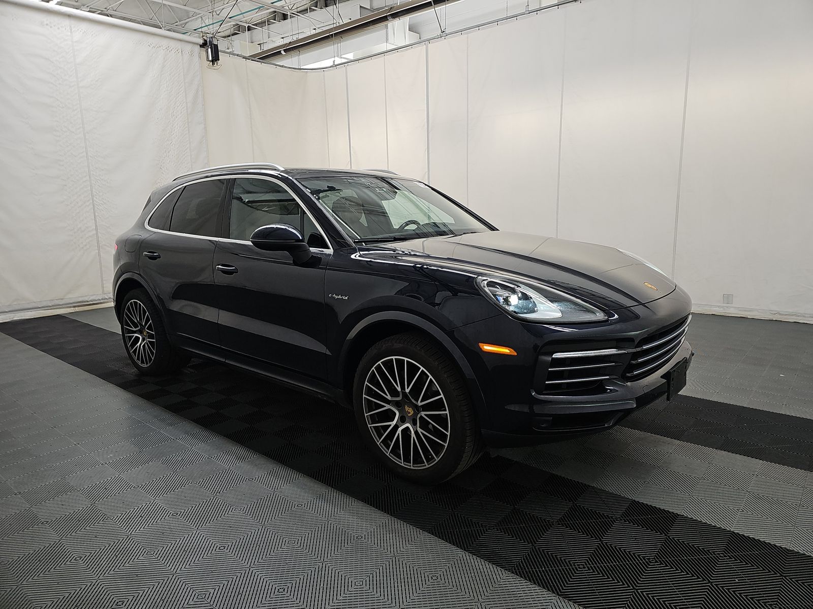 2022 Porsche Cayenne E-Hybrid AWD