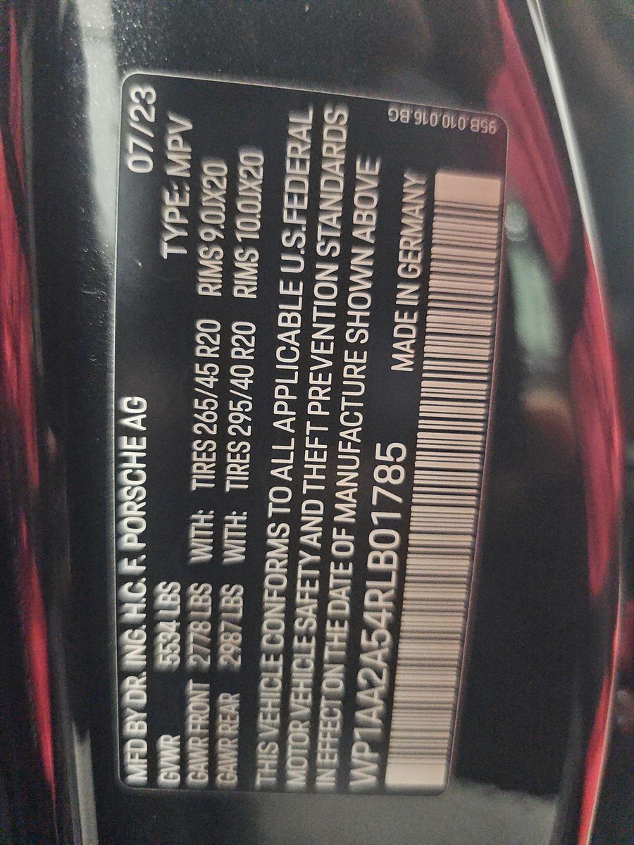 2024 Porsche Macan Base AWD