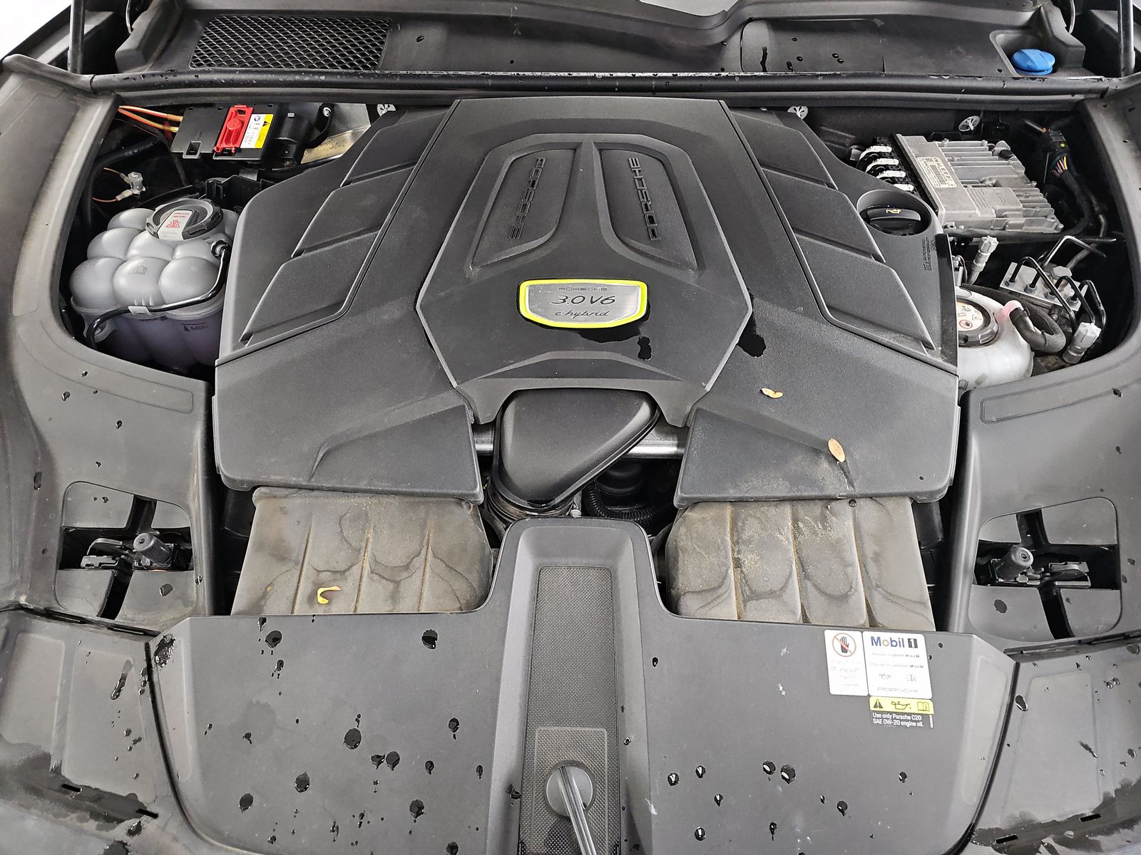 2022 Porsche Cayenne E-Hybrid AWD