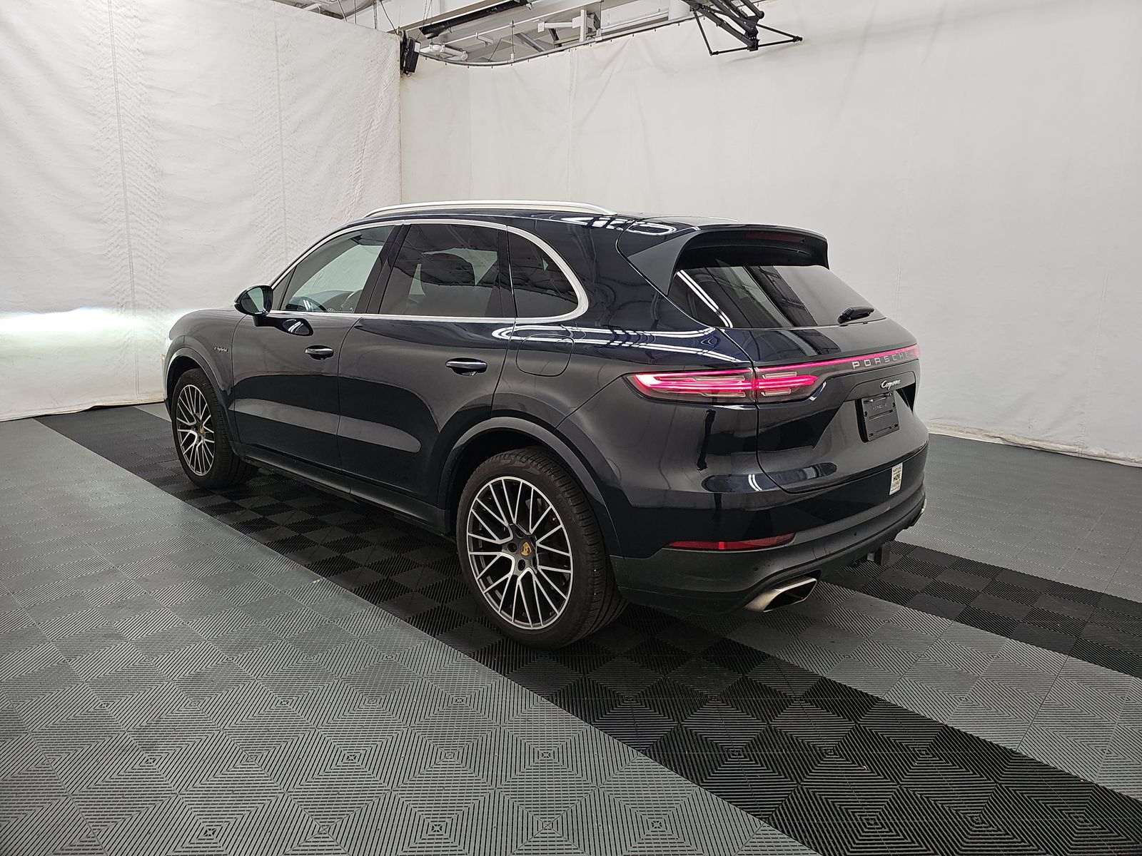2022 Porsche Cayenne E-Hybrid AWD