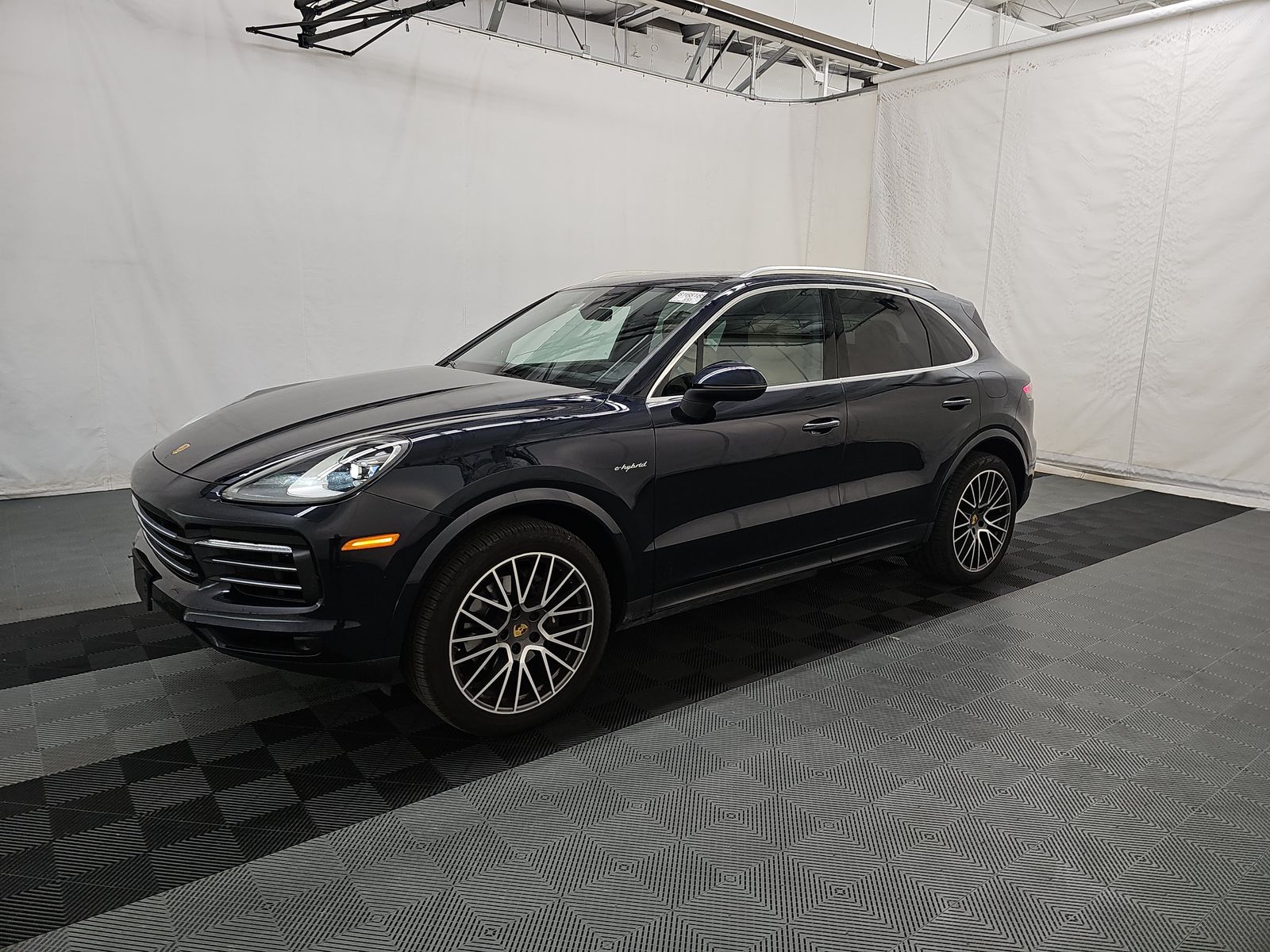 2022 Porsche Cayenne E-Hybrid AWD
