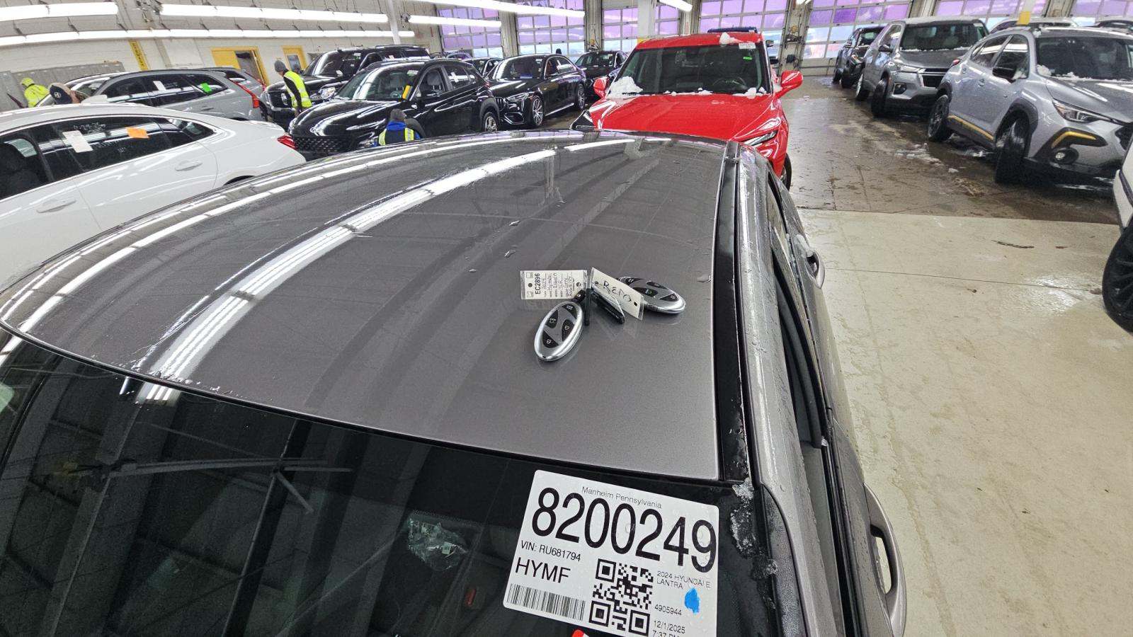 2024 Hyundai Elantra SEL FWD