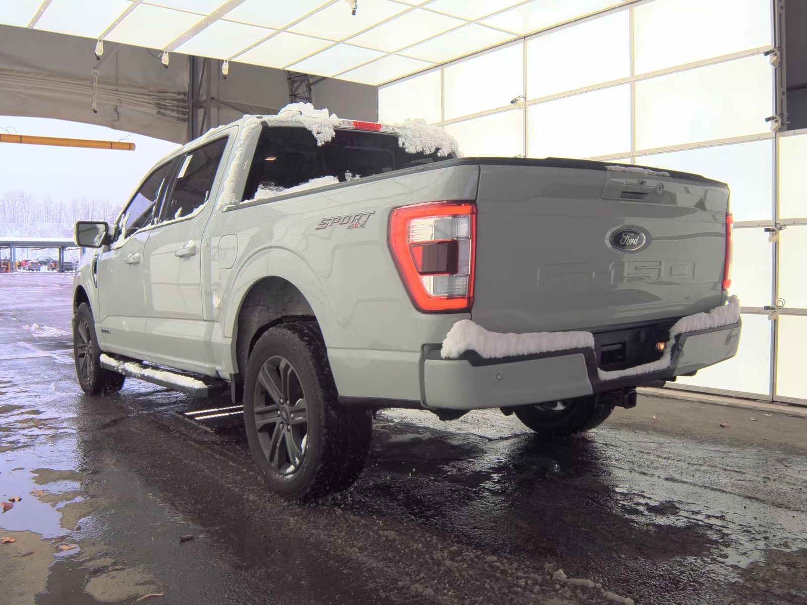 2023 Ford F-150 Hybrid Lariat AWD