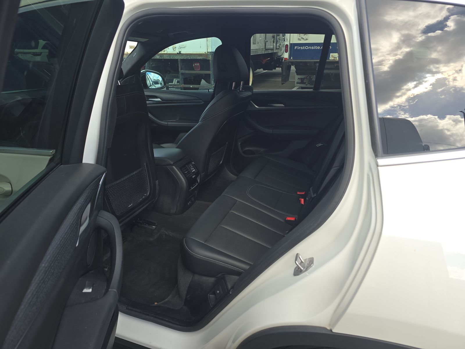 2023 BMW X3 sDrive30i RWD