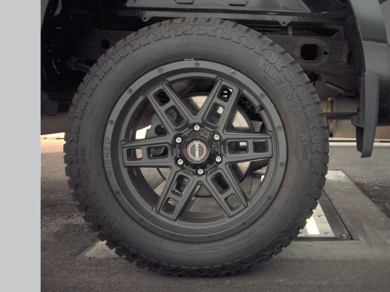 2022 Chevrolet Silverado 1500 Custom Trail Boss AWD