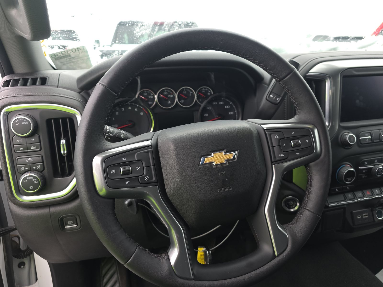 2022 Chevrolet Silverado 1500 LT AWD