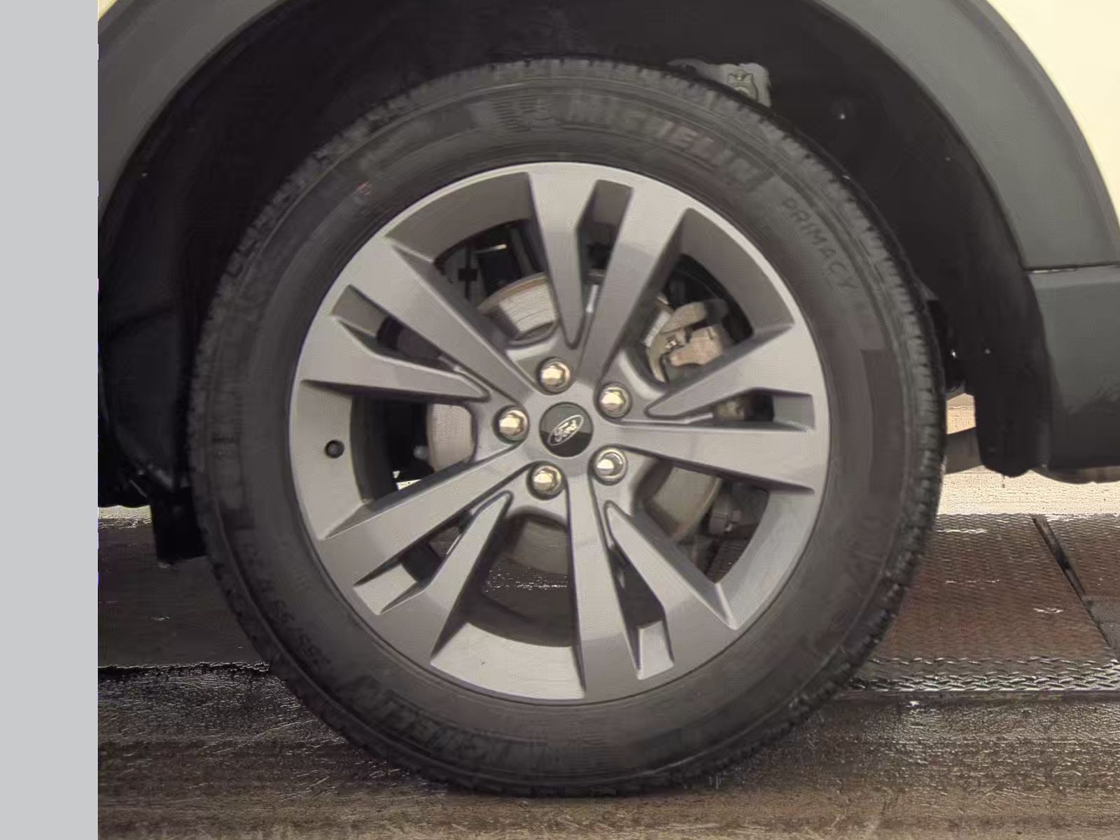 2023 Ford Explorer XLT AWD