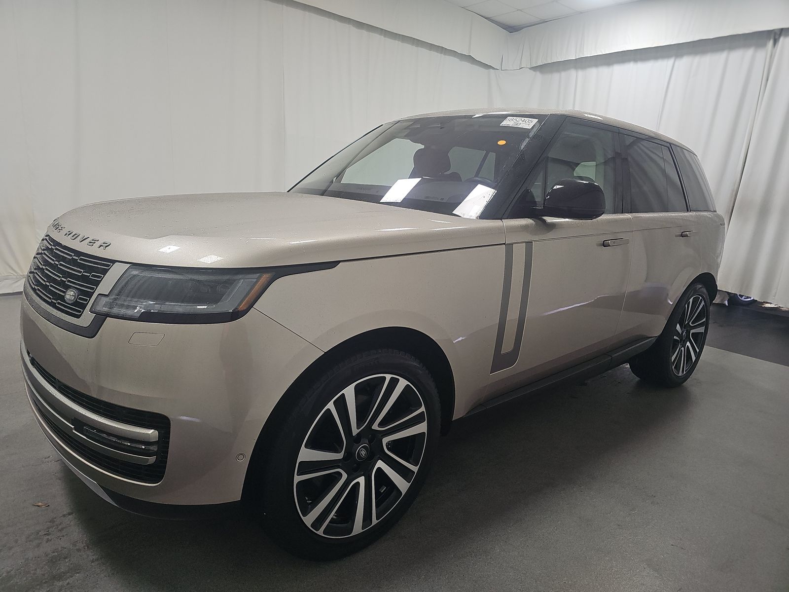 2023 Land Rover Range Rover SE AWD