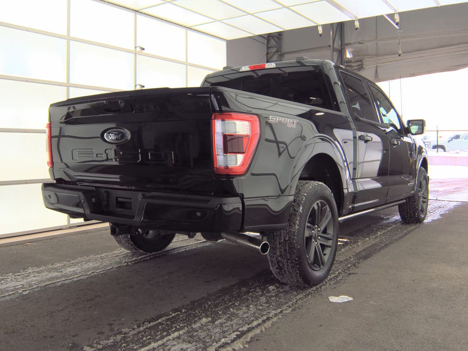 2023 Ford F-150 Hybrid Lariat AWD