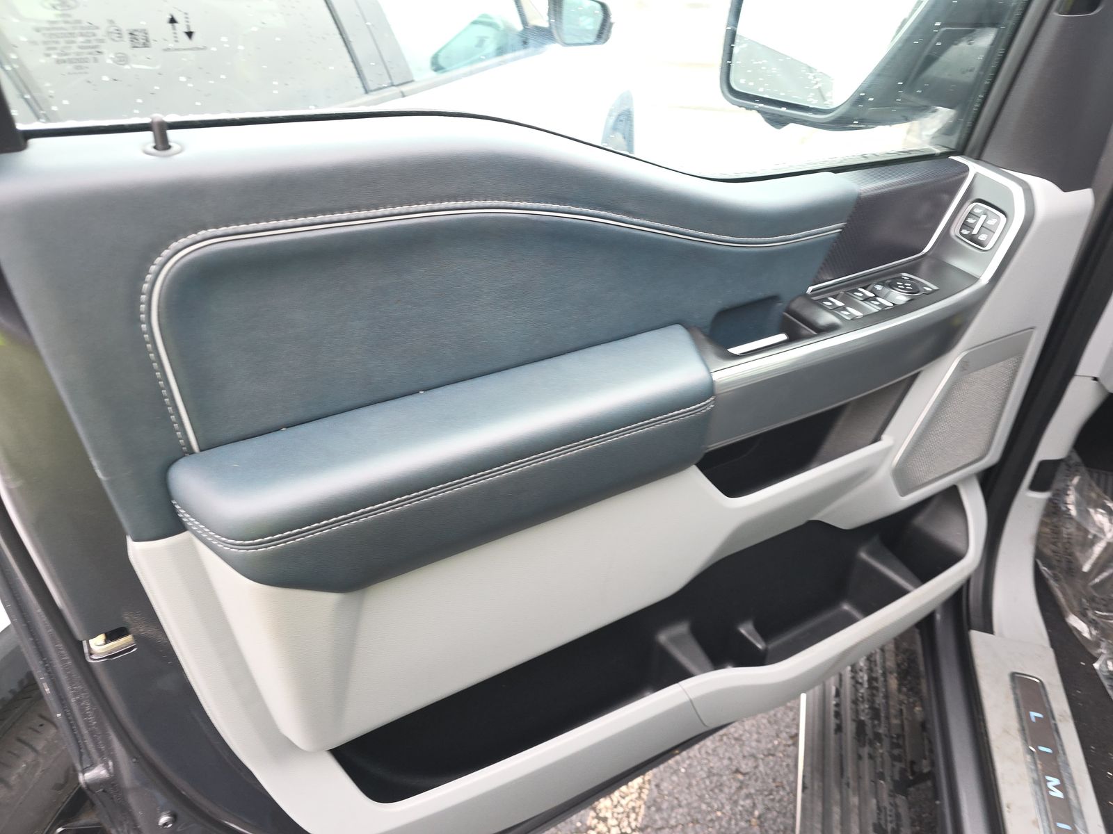 2023 Ford F-150 Hybrid Limited AWD