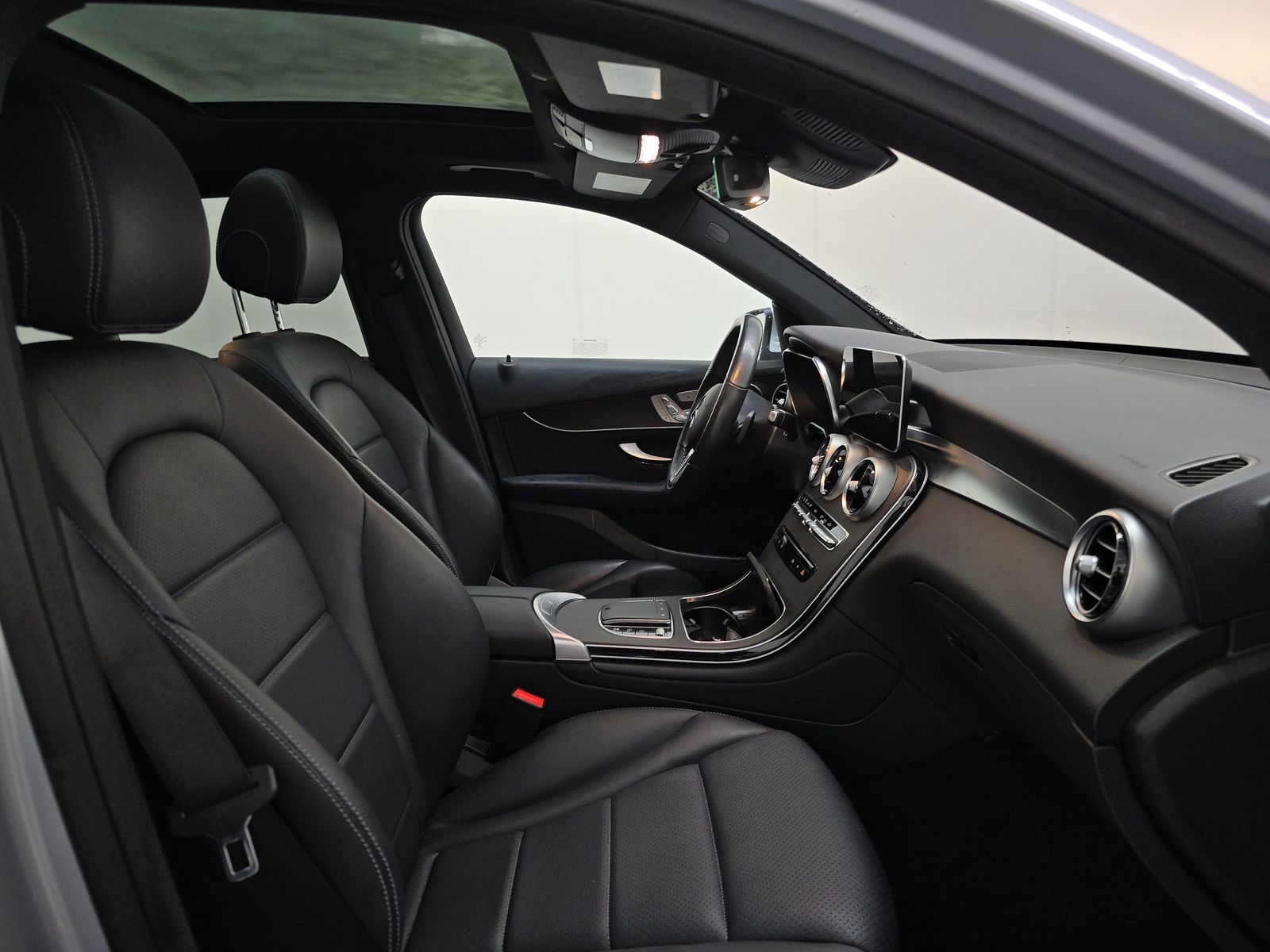 2022 Mercedes-Benz GLC GLC 300 AWD