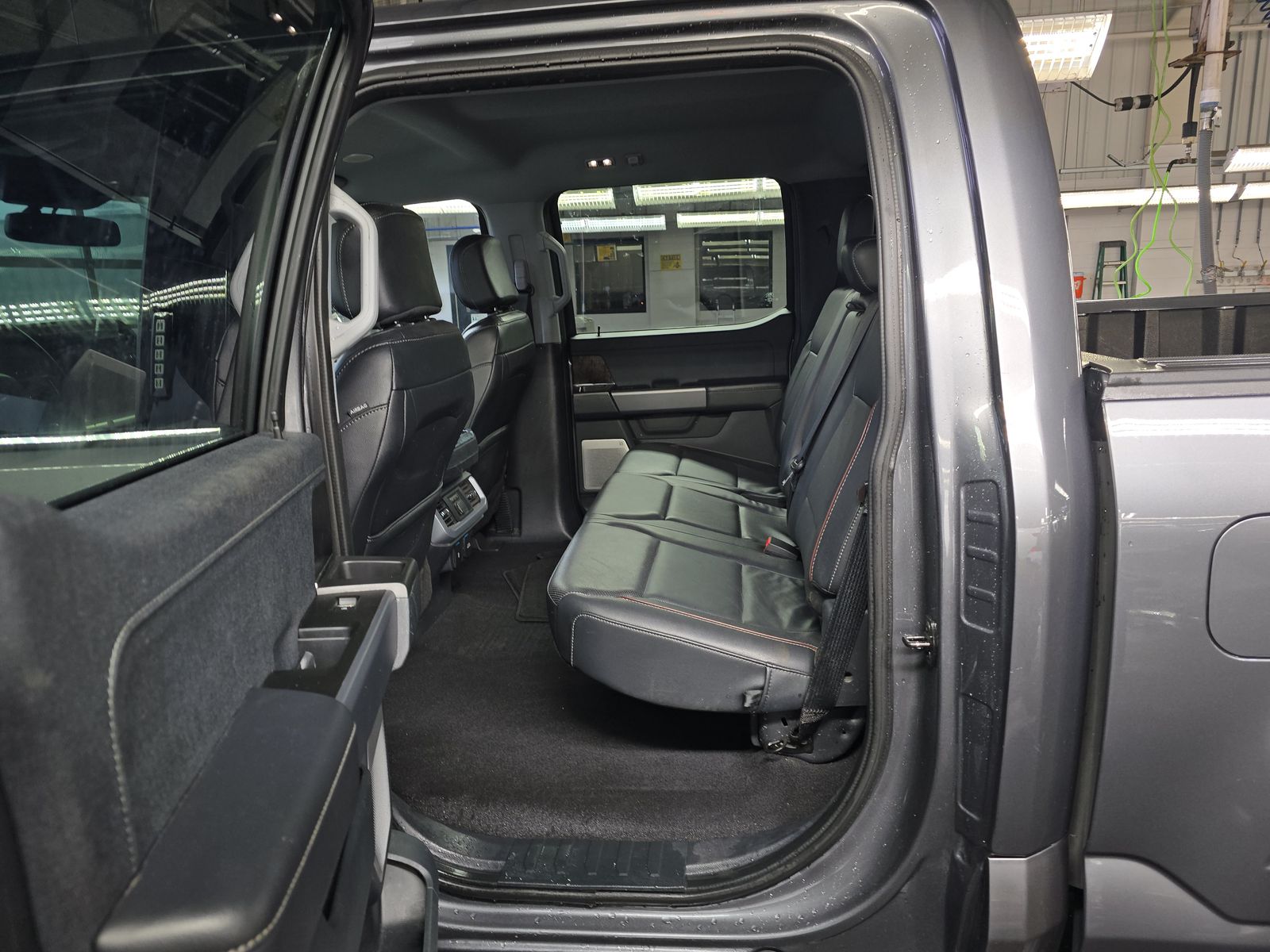 2023 Ford F-150 Lariat AWD